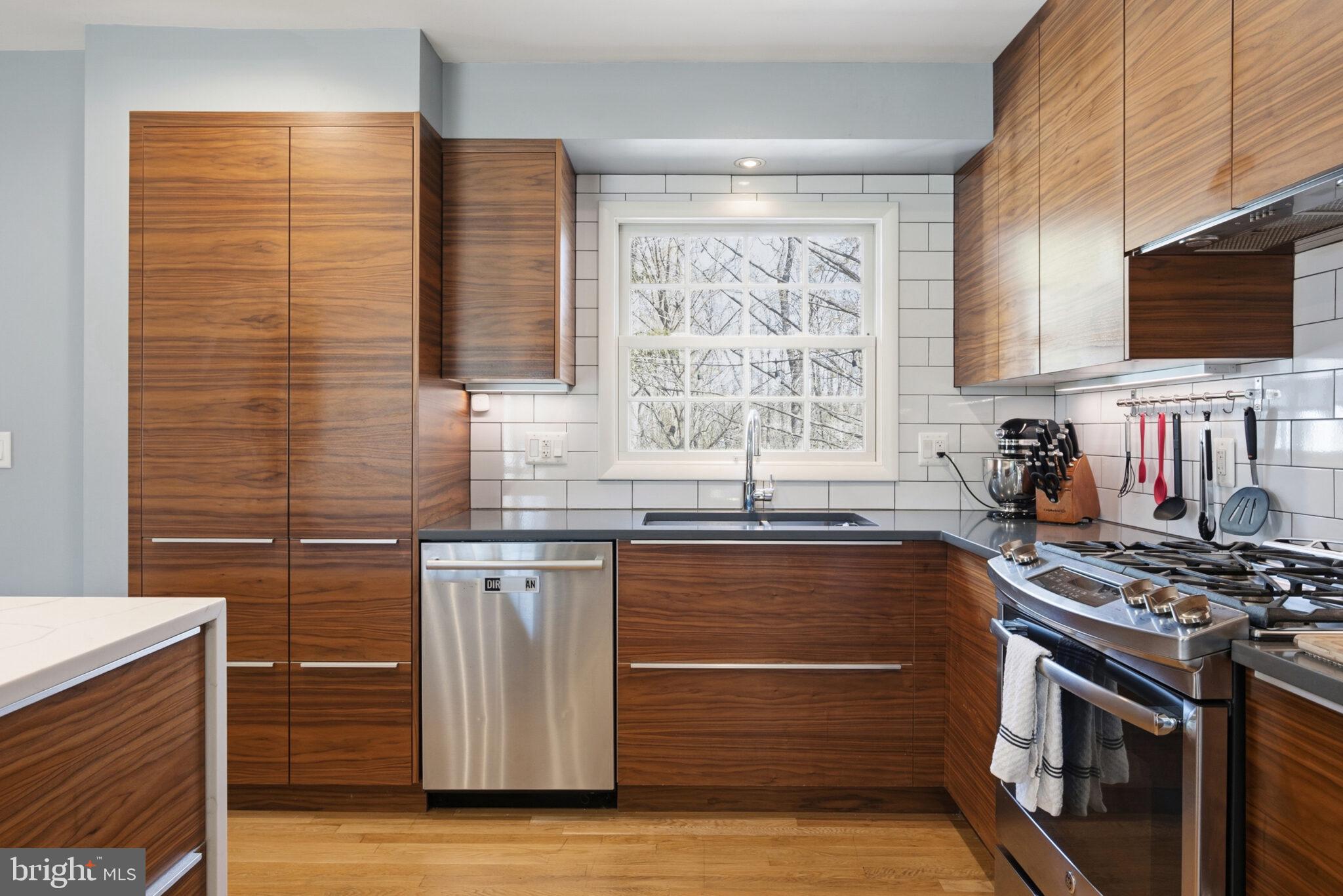 STRATFORD LANDING - Residential