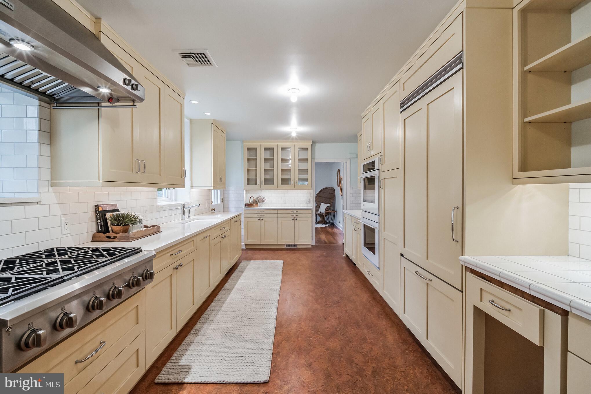 BRYN MAWR - Residential