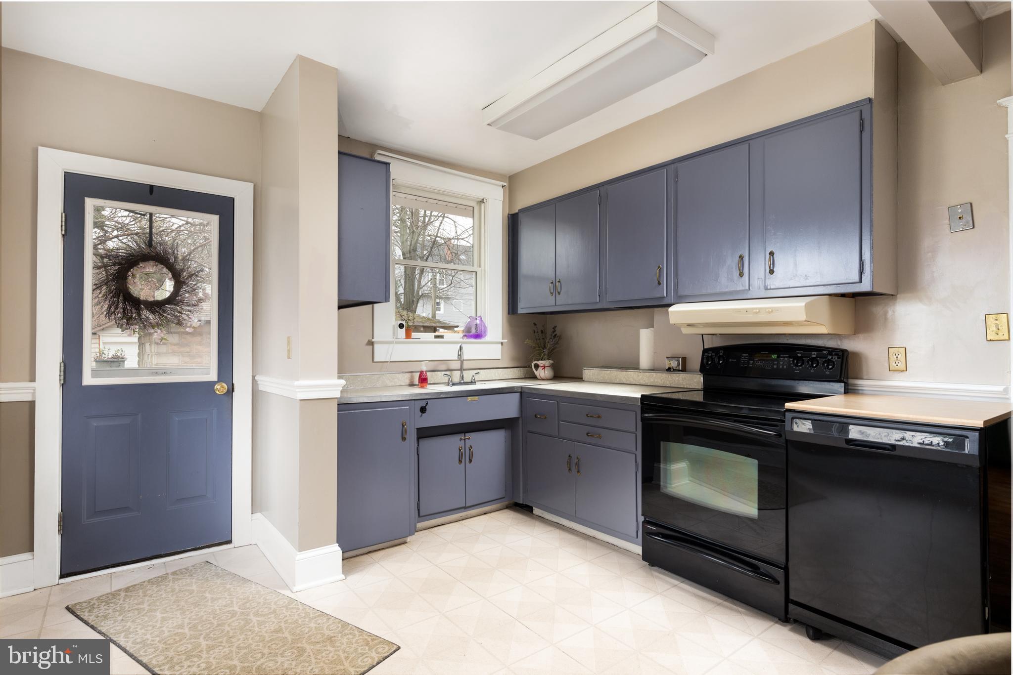 LAURAVILLE HISTORIC DISTRICT - Residential