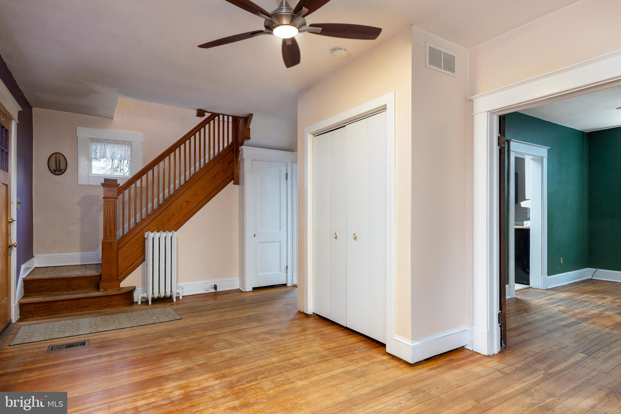 LAURAVILLE HISTORIC DISTRICT - Residential