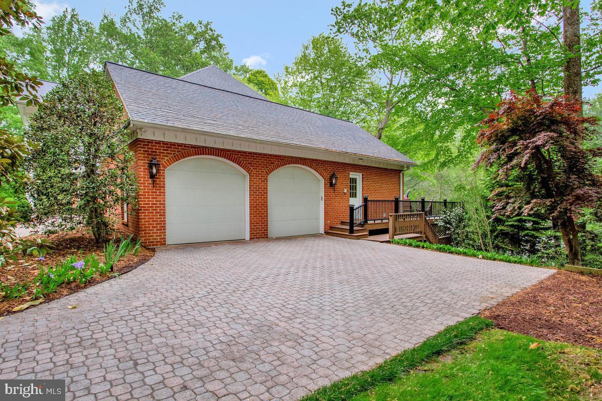 CRANBERRY WOODS - Residential