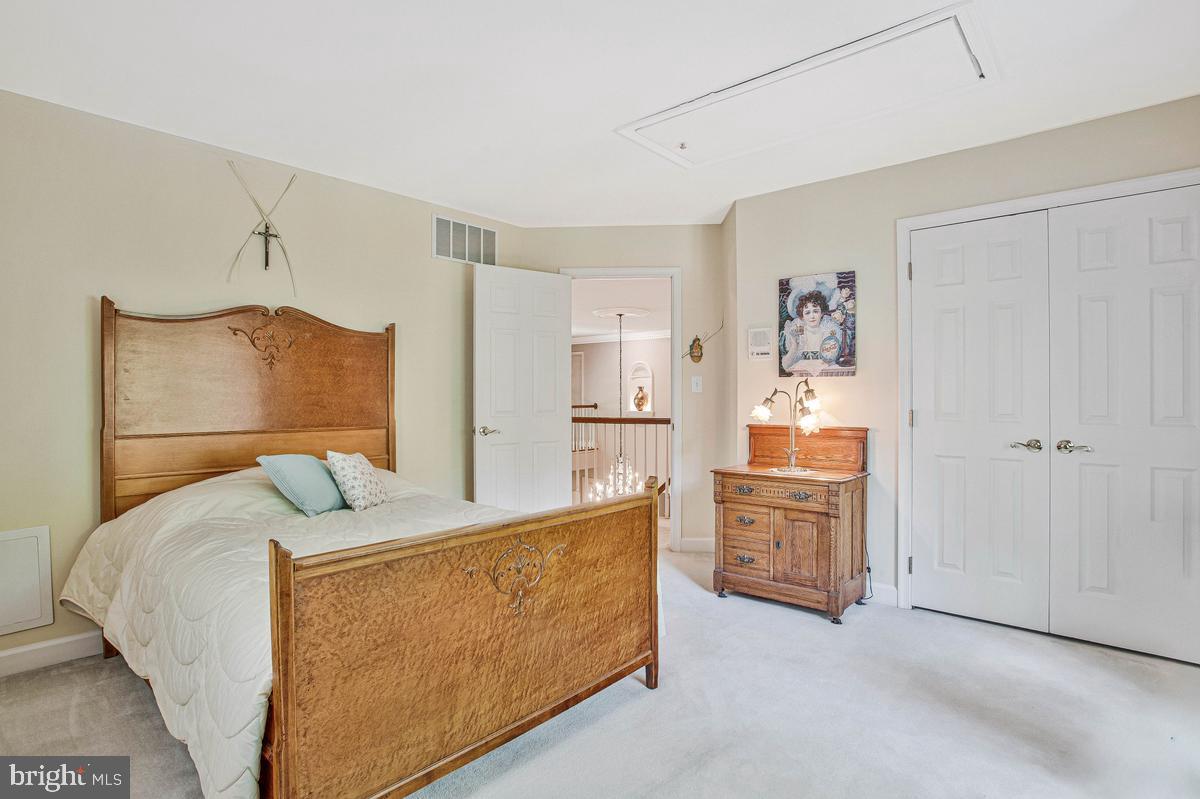 CRANBERRY WOODS - Residential