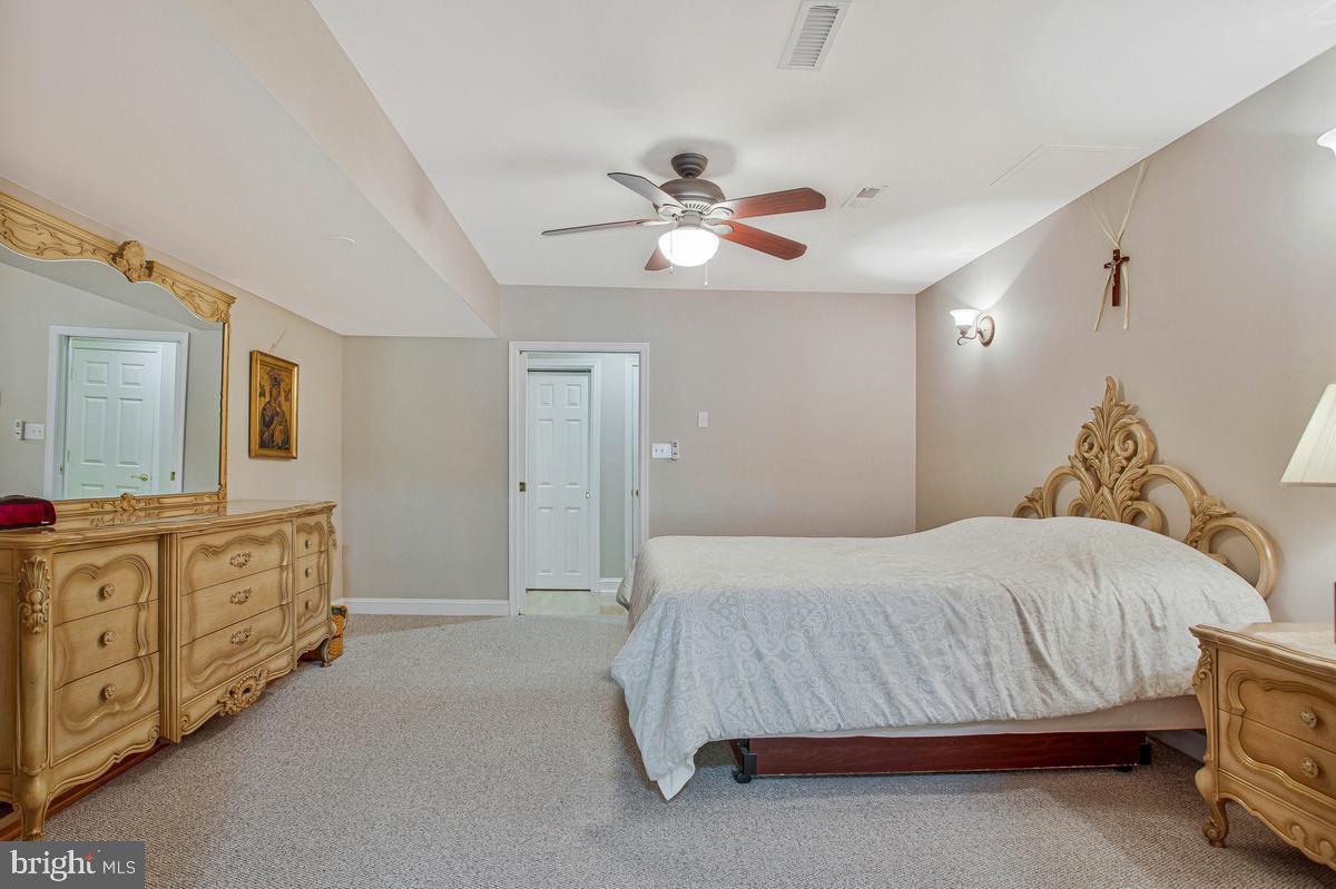 CRANBERRY WOODS - Residential