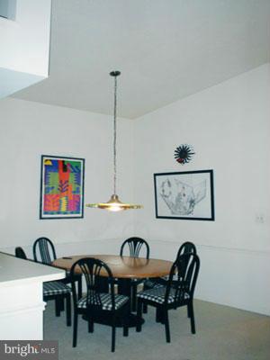 LAFAYETTE FOREST - Residential Lease