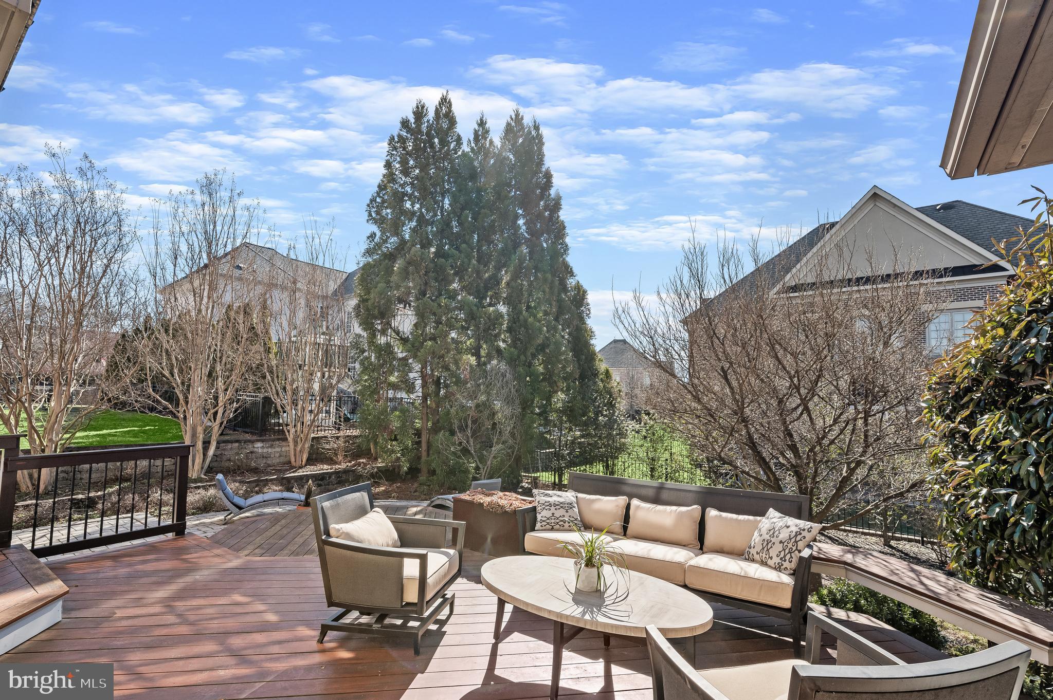 OAKS AT NORTH BETHESDA - Residential