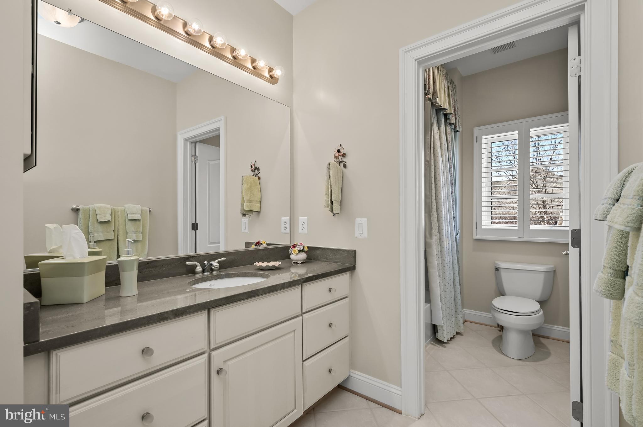 OAKS AT NORTH BETHESDA - Residential