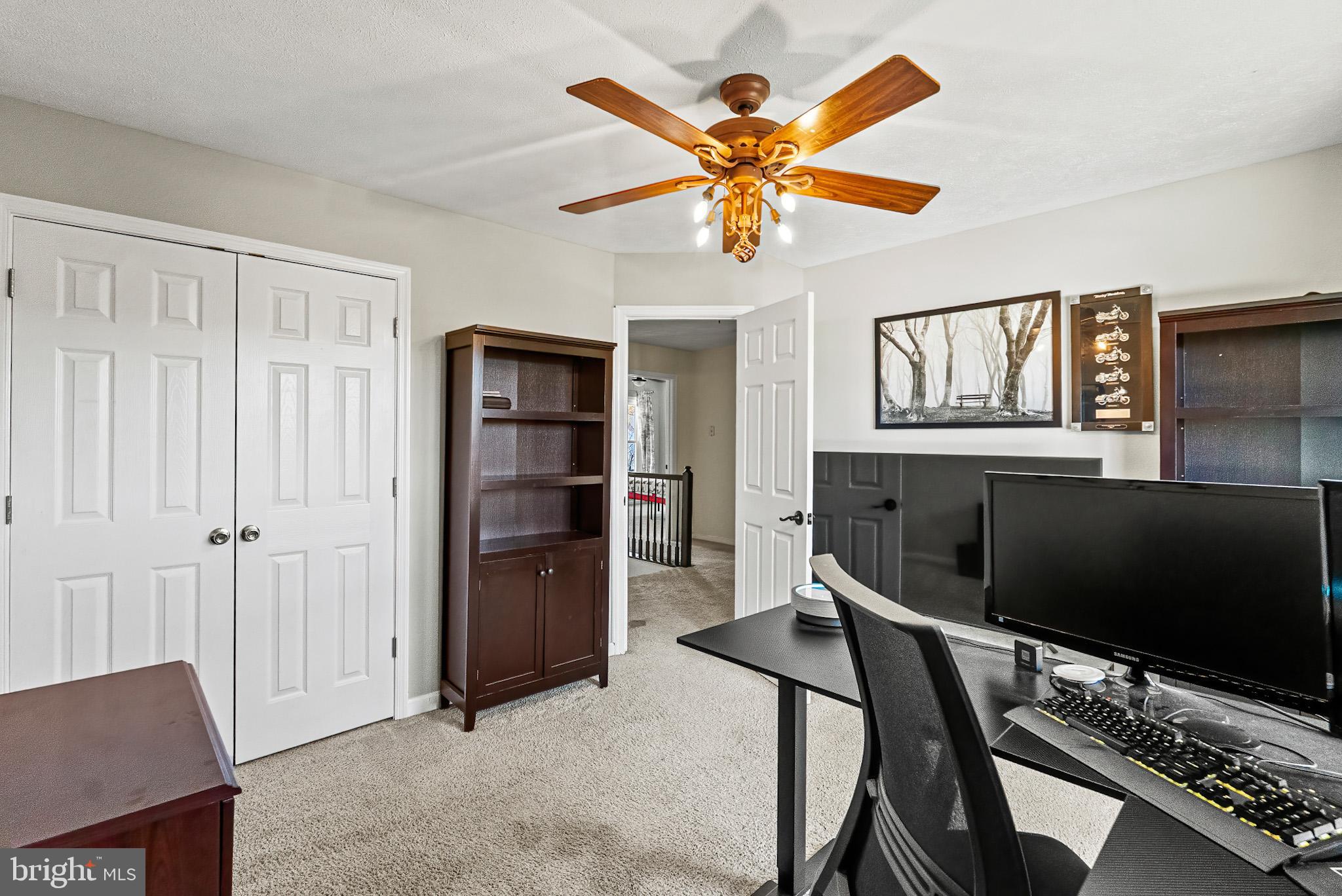 ROYAL OAKS - Residential