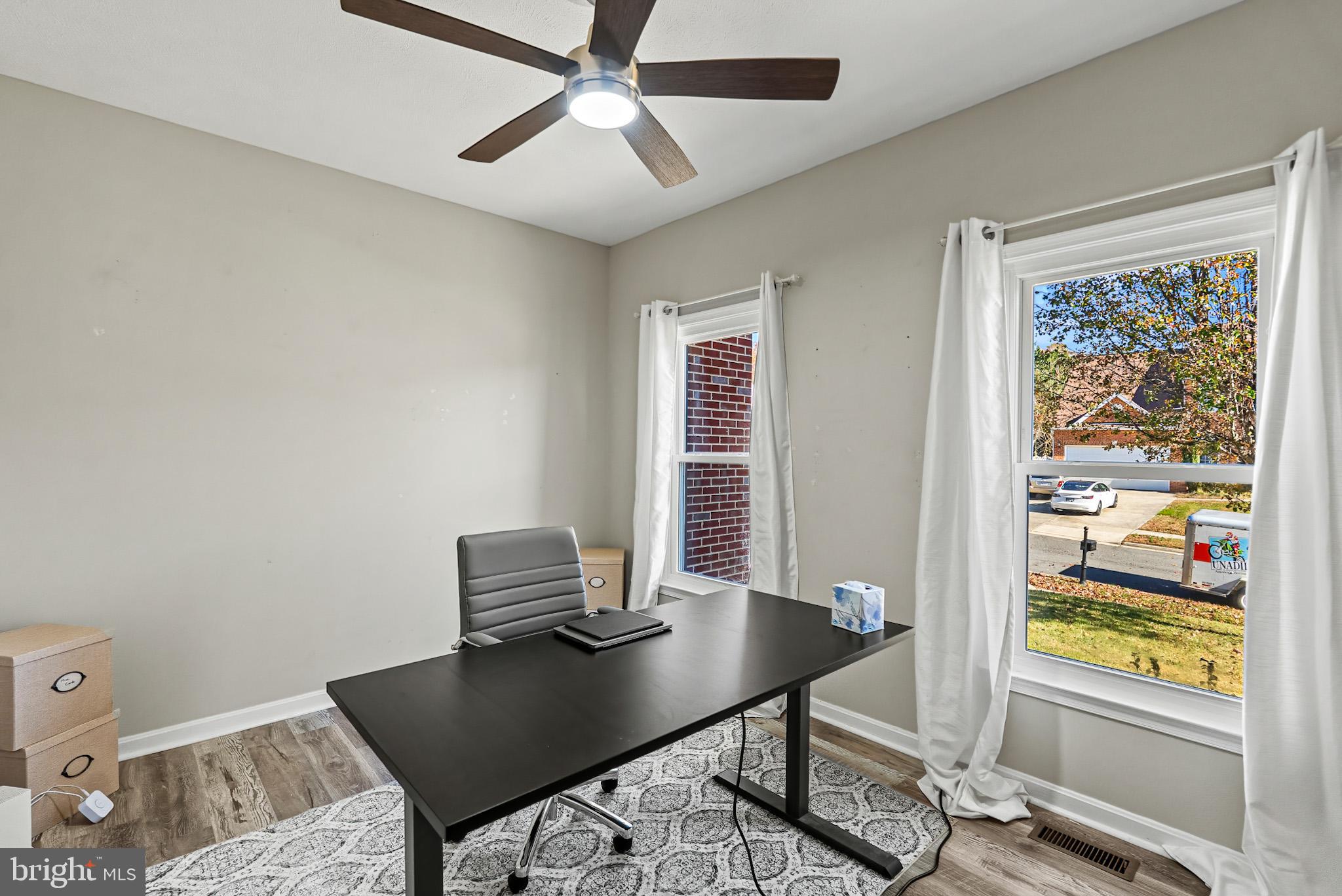 ROYAL OAKS - Residential