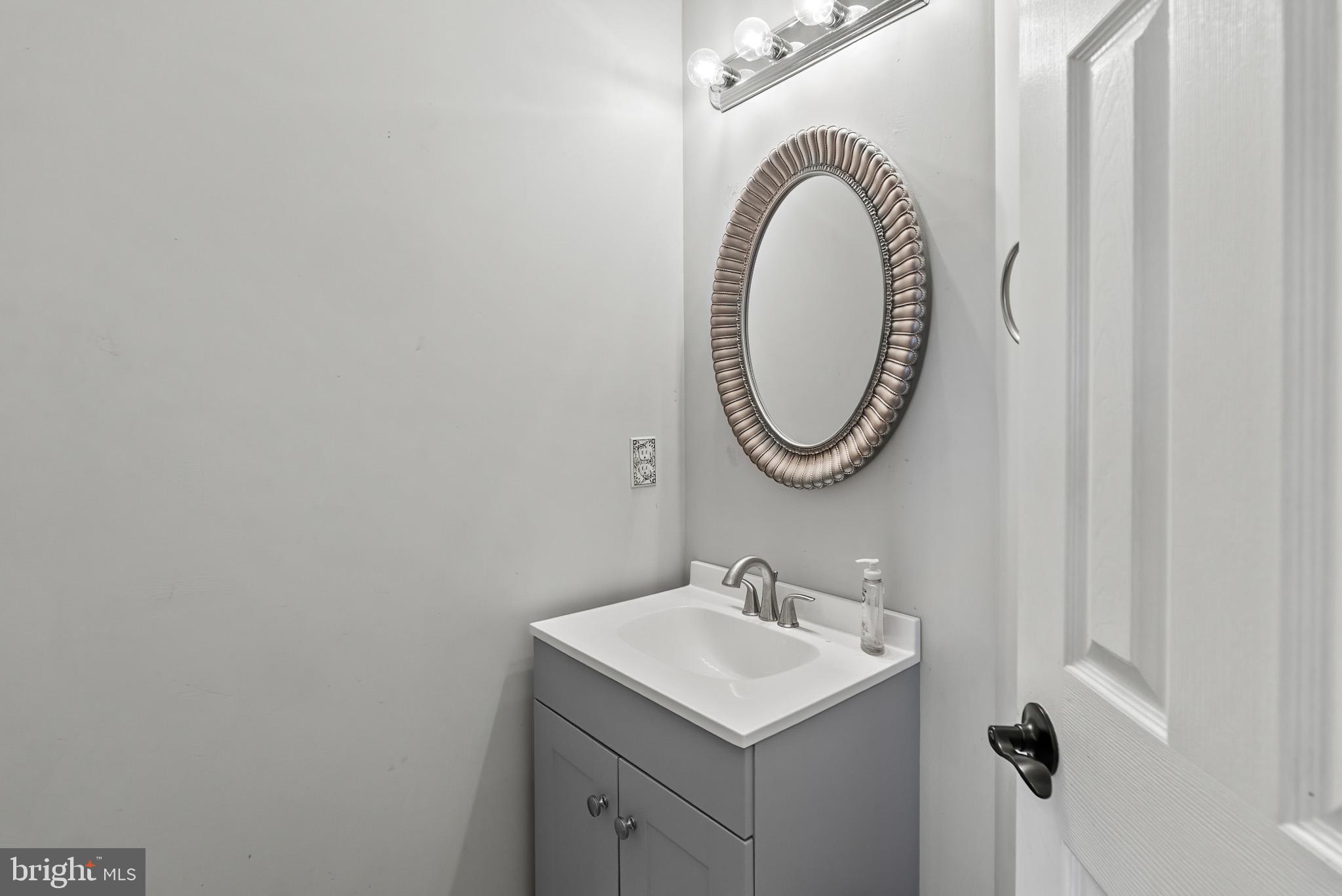 ROYAL OAKS - Residential