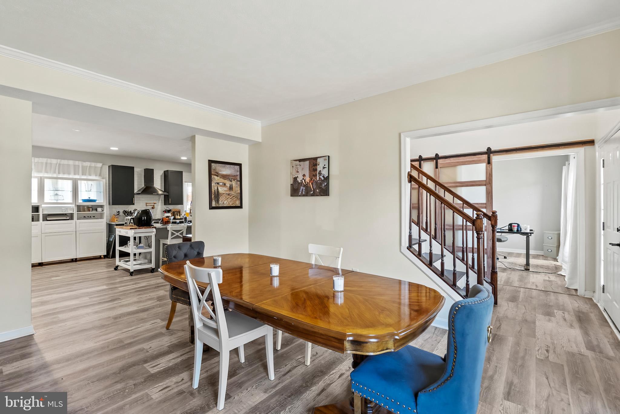 ROYAL OAKS - Residential