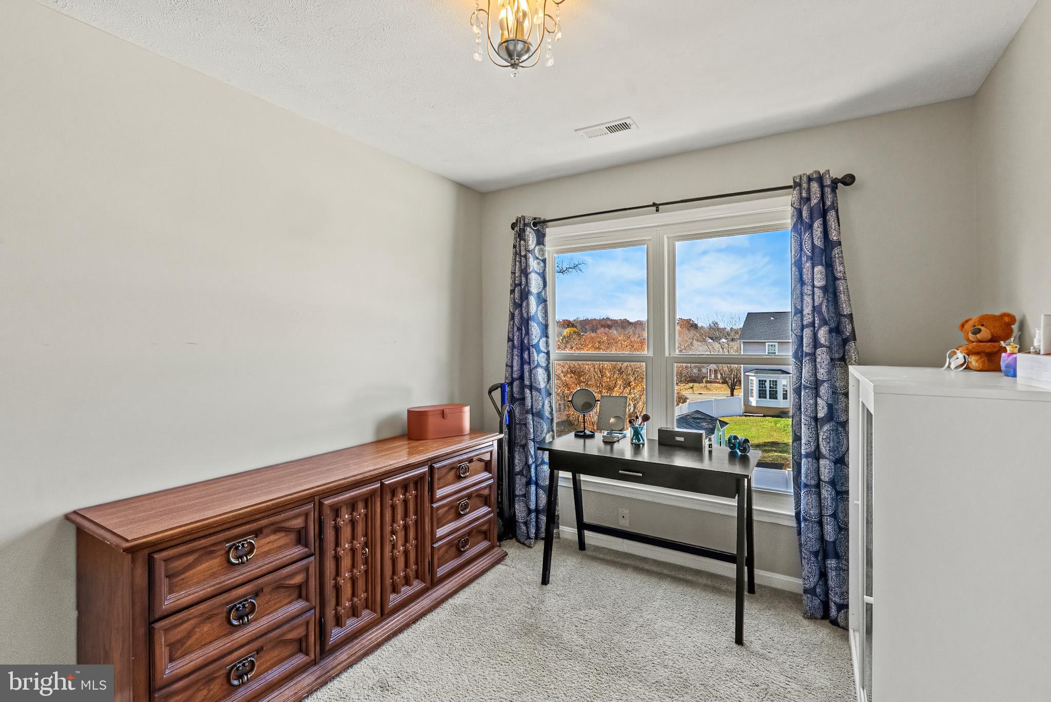 ROYAL OAKS - Residential