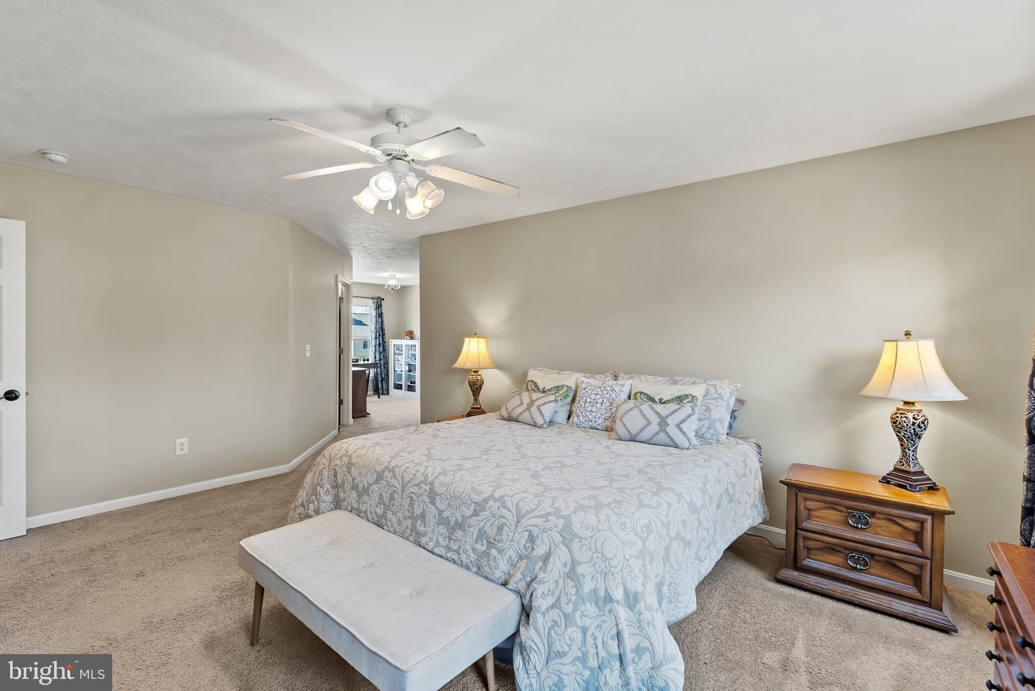 ROYAL OAKS - Residential