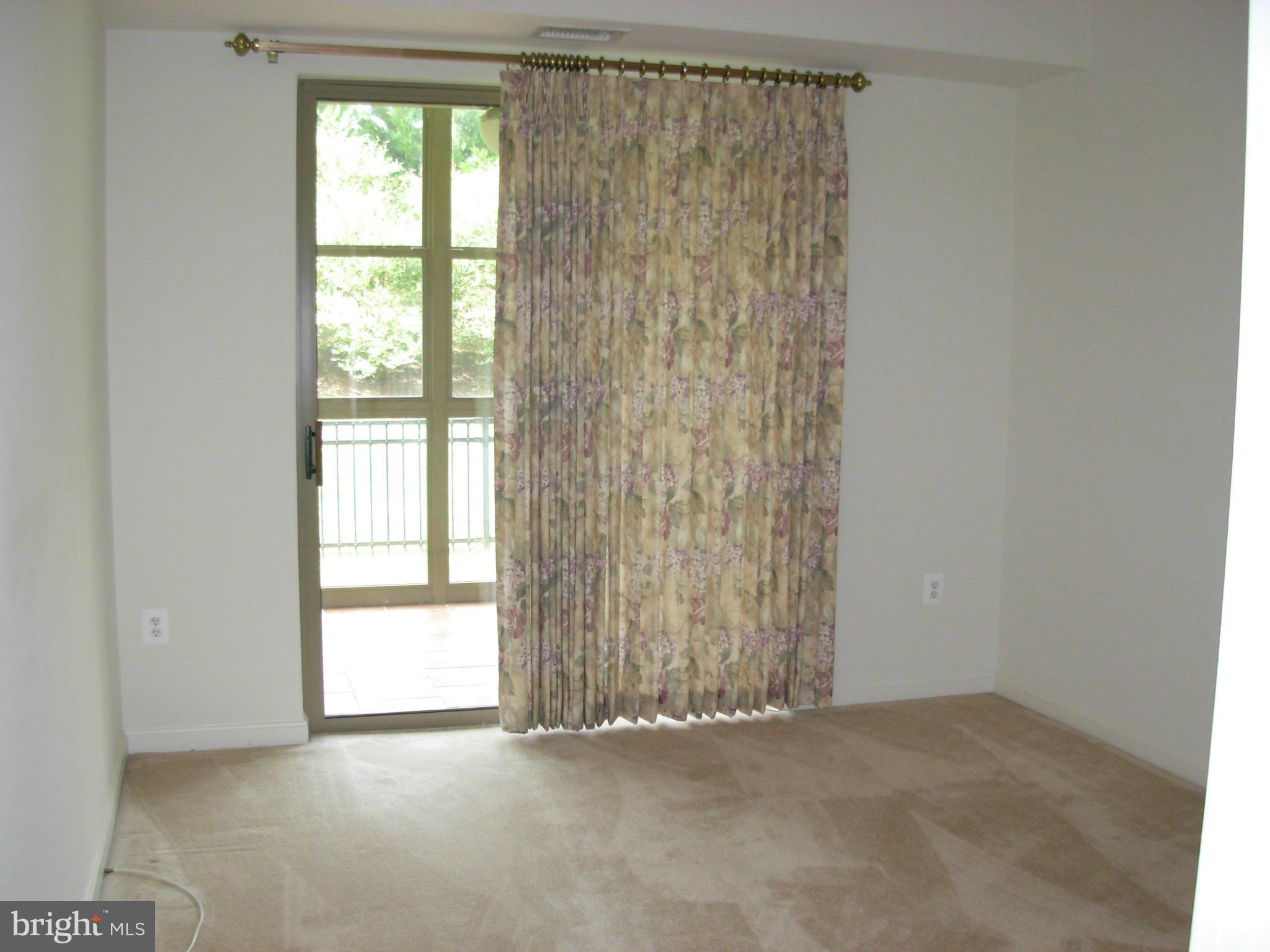 MAGNOLIAS AT LANSDOWNE WOODS - Residential