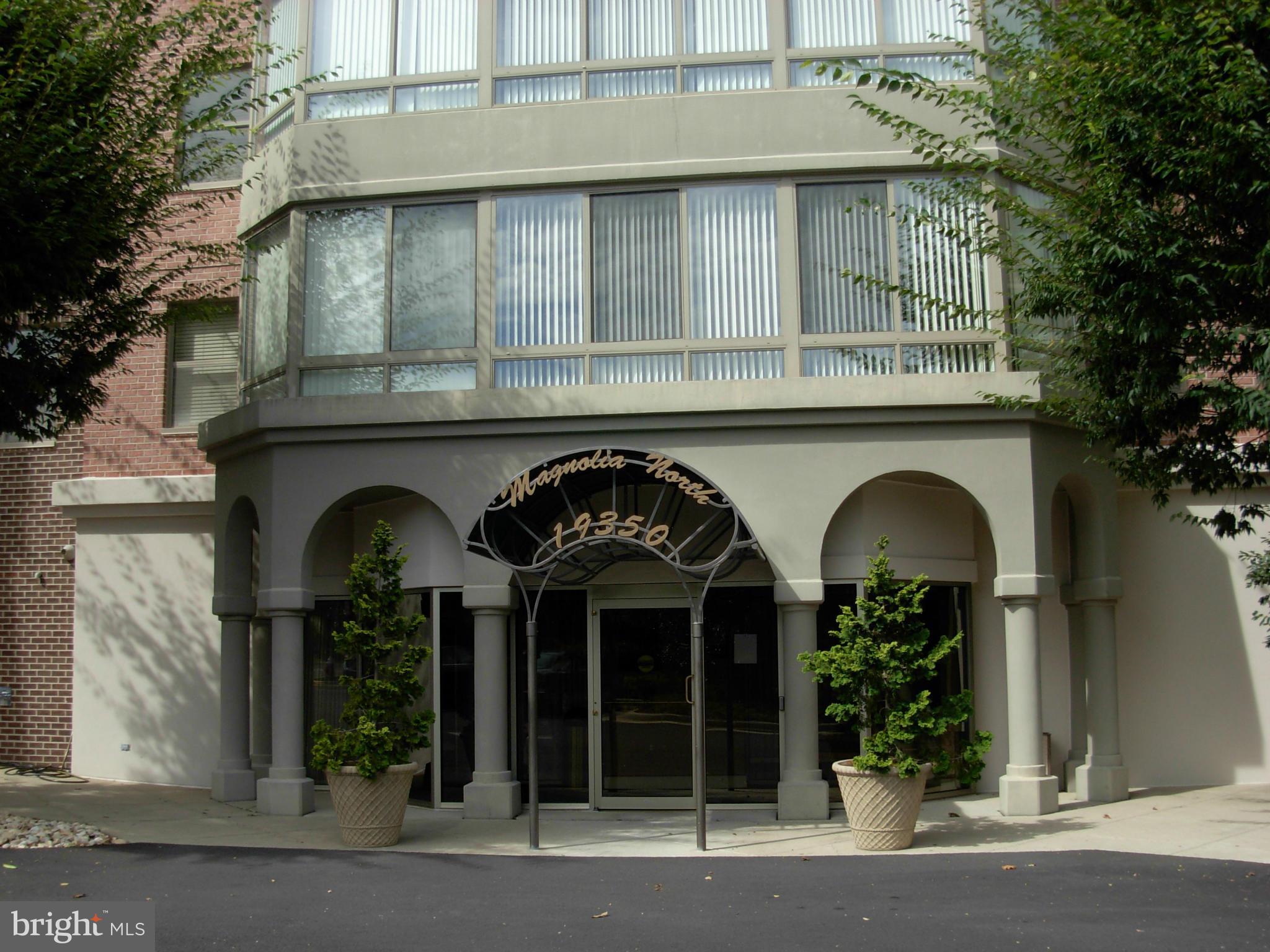 MAGNOLIAS AT LANSDOWNE WOODS - Residential