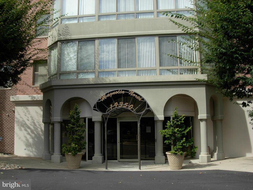 Resort style living with this 2bed/2bath, plus den, charming home.  Relax on your spacious glass enclosed sunroom with access to fenced yard.  Garage space & adjacent storage room included.  Enjoy all the amenities this 24-hour gated 55+ community has to offer.  Room sizes rounded.