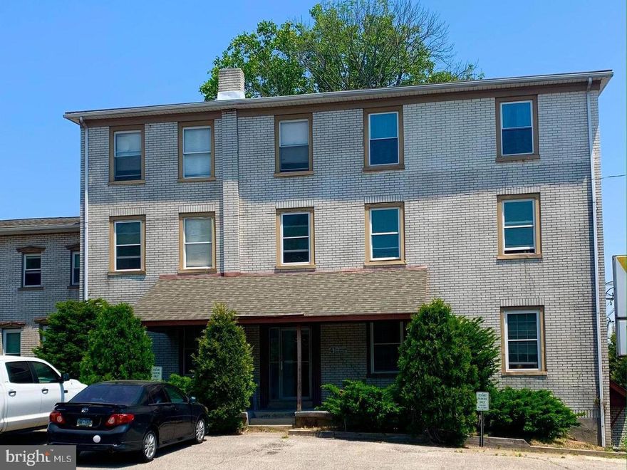 Cozy and affordable one bedroom apartment conveniently located across from the Sellersville Theatre and The Washington House restaurant. This 1st floor unit has been updated with a new bathroom,  flooring, and paint. Plenty of off street parking available and on site coin-operated laundry. Walking distance to many local businesses, eateries and Lenape Park. Application is required including credit and background checks. NO PETS OR SMOKING!