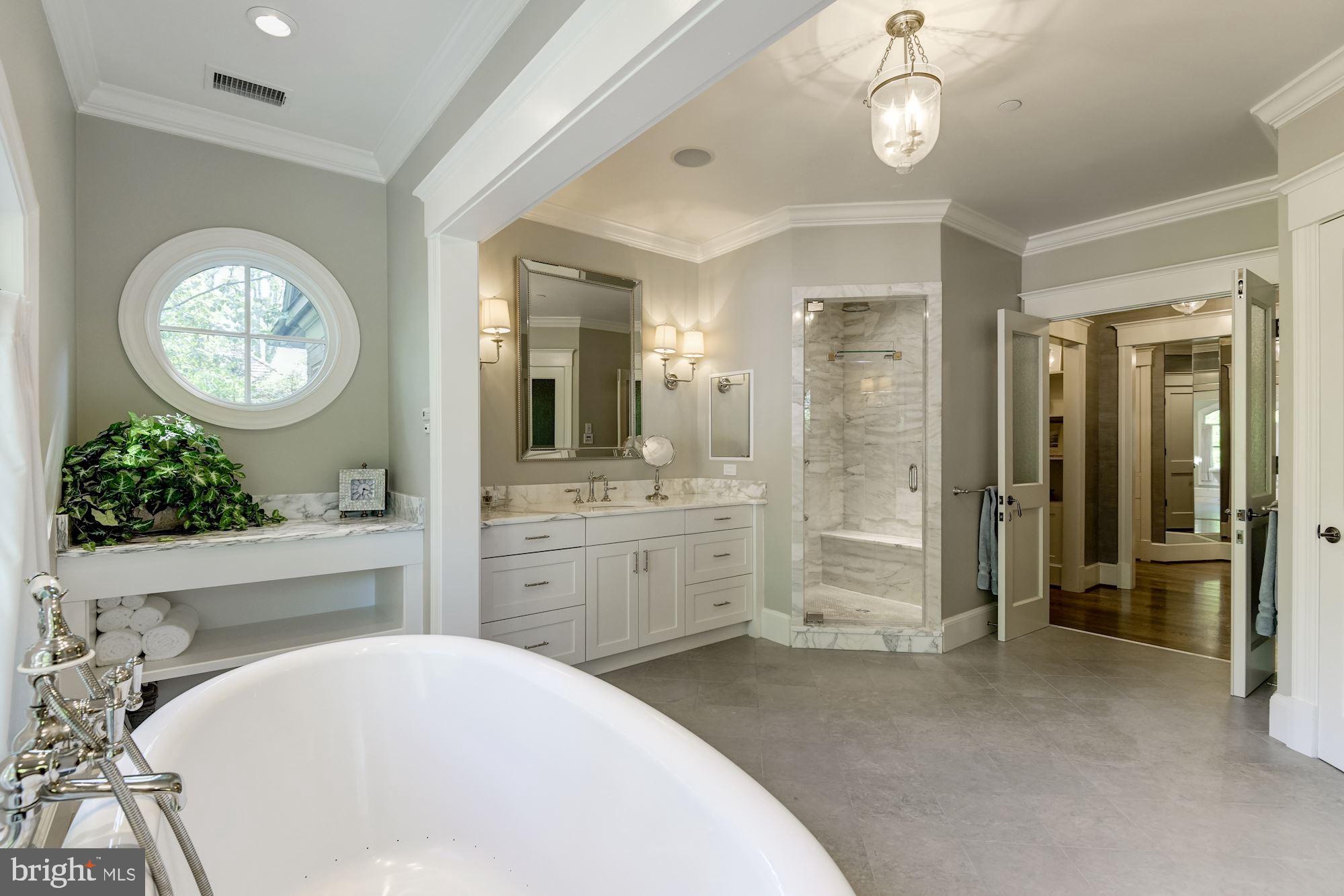 BRADLEY HILLS GROVE - Residential