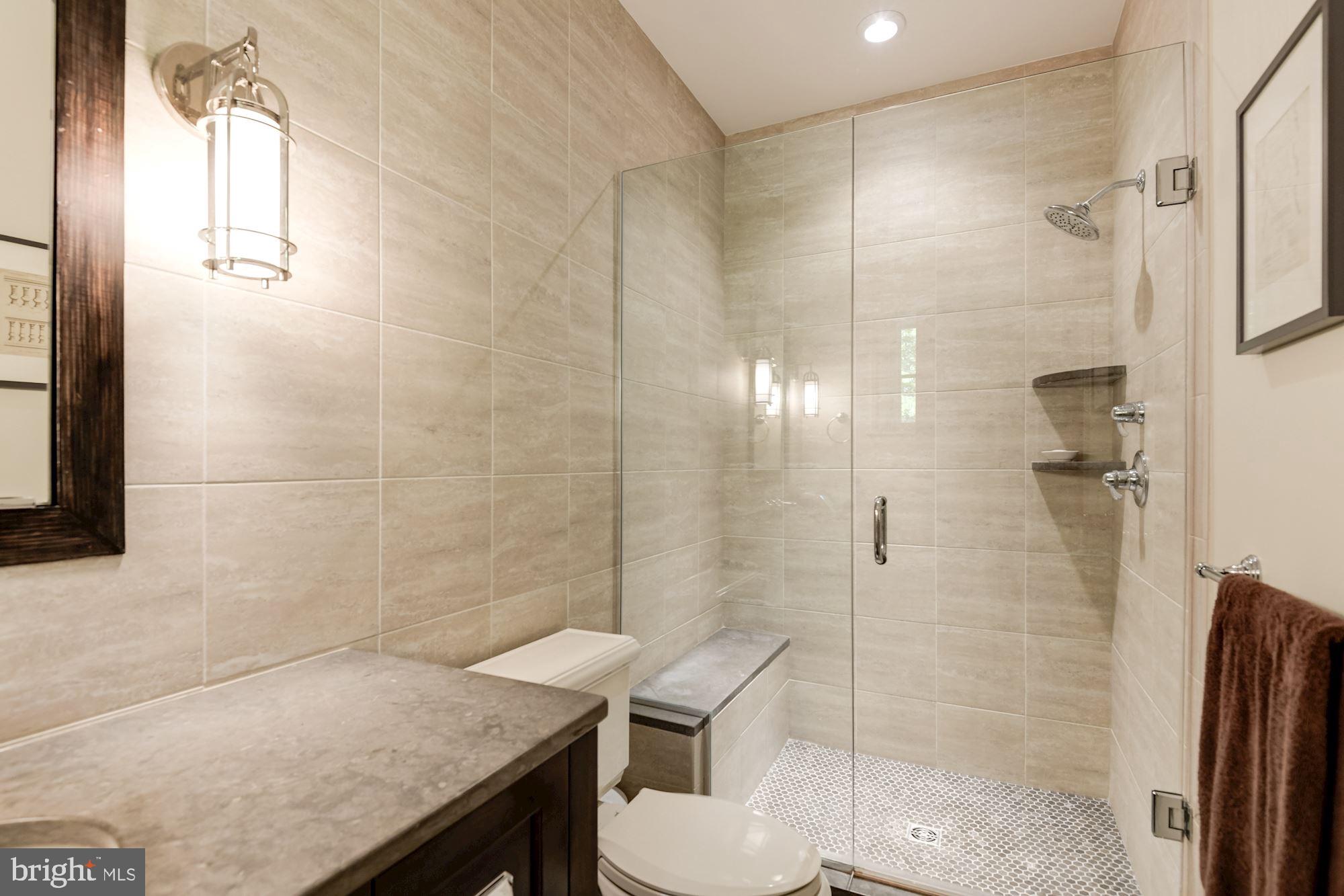 BRADLEY HILLS GROVE - Residential