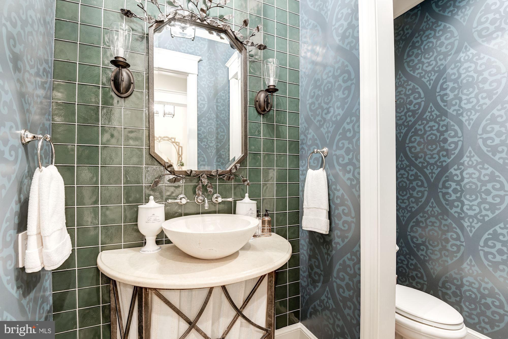 BRADLEY HILLS GROVE - Residential