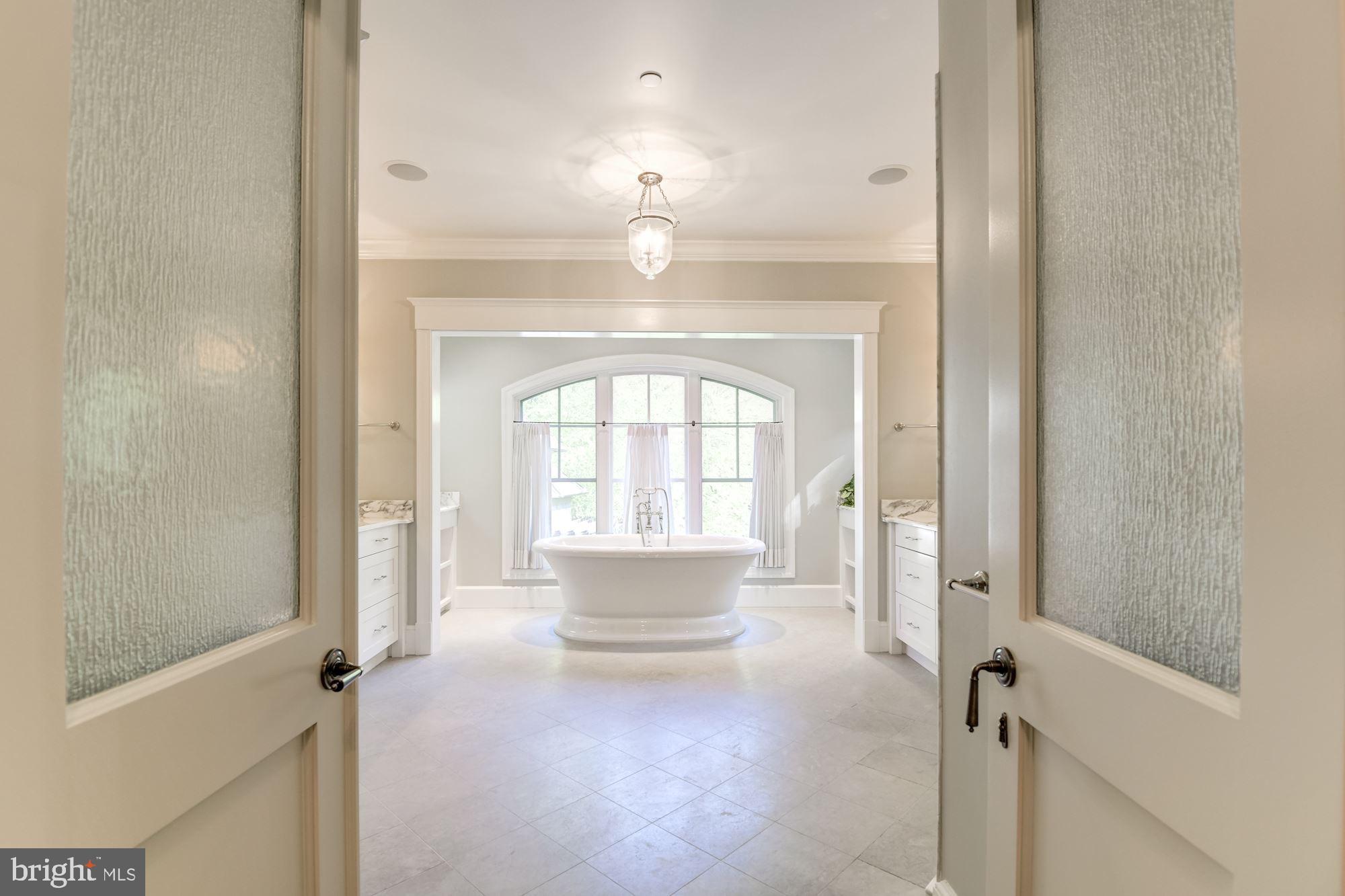 BRADLEY HILLS GROVE - Residential