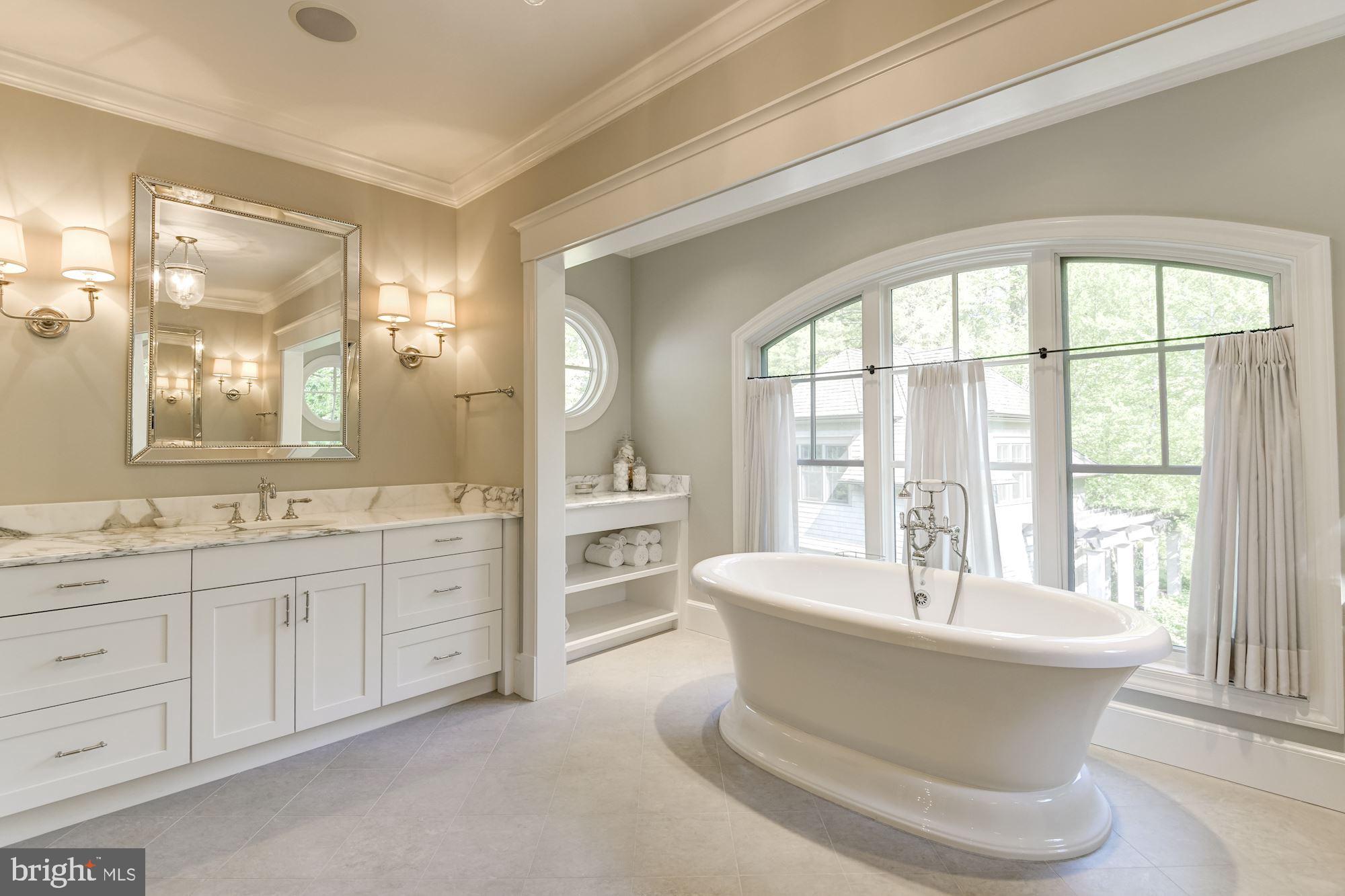 BRADLEY HILLS GROVE - Residential