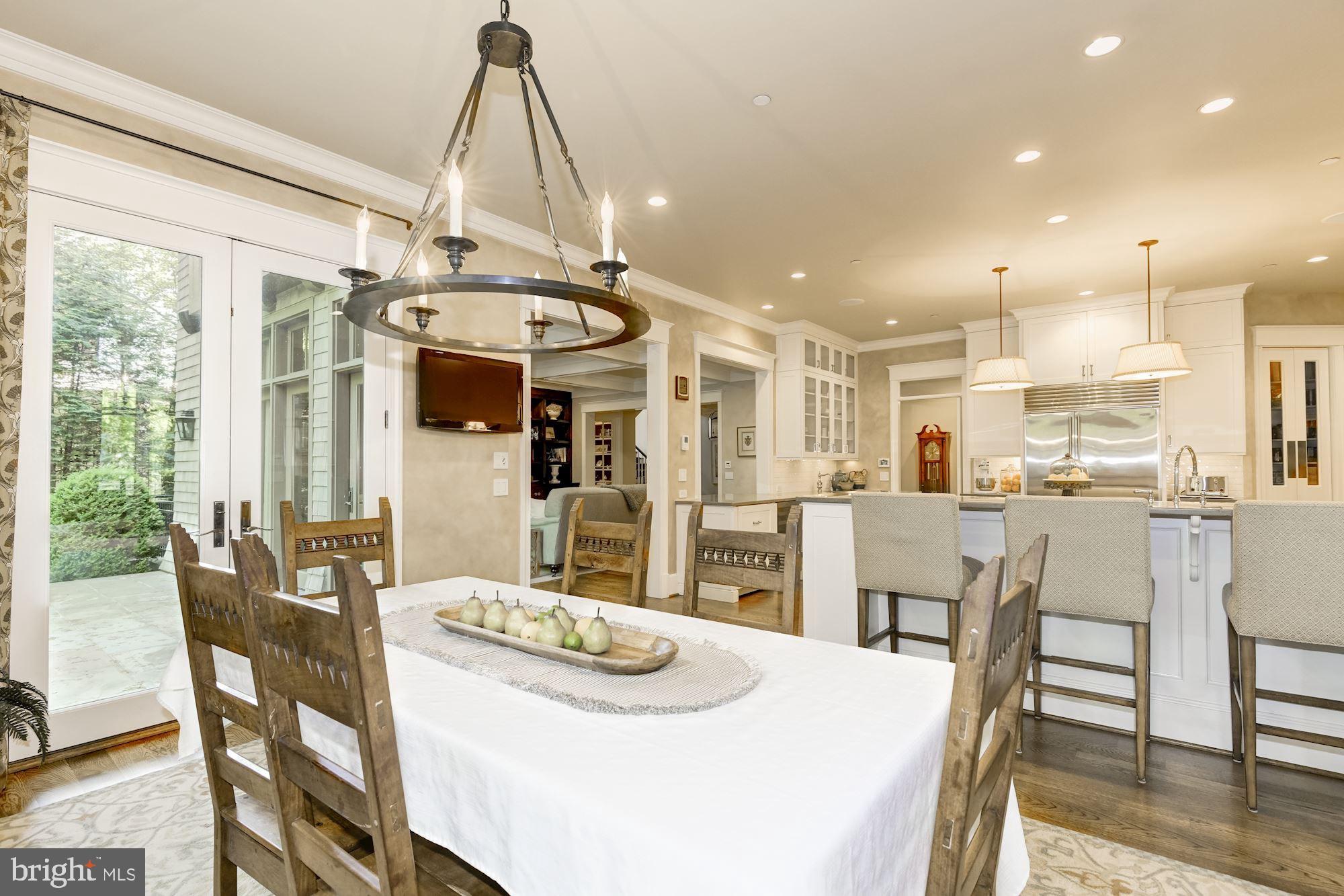 BRADLEY HILLS GROVE - Residential