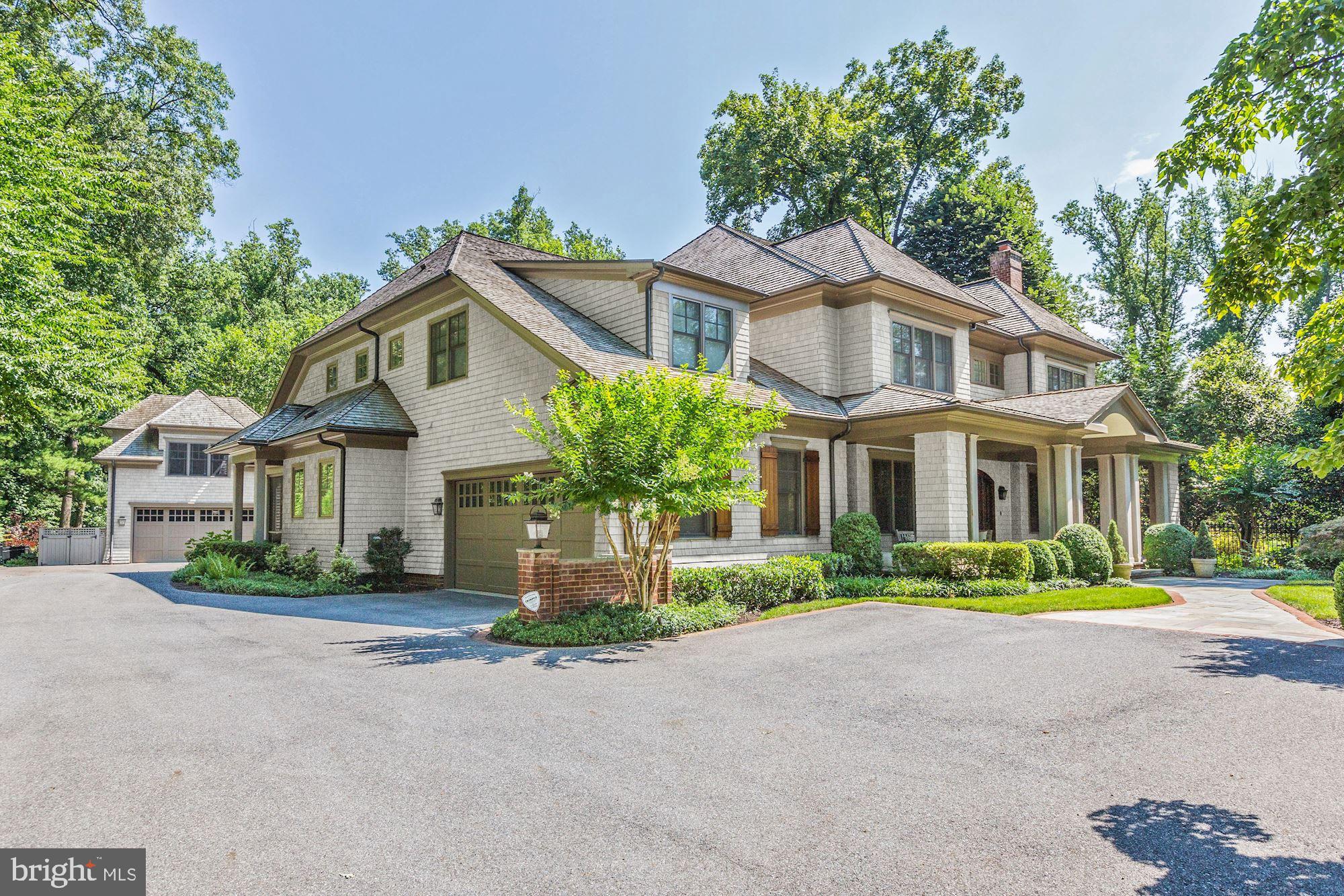 BRADLEY HILLS GROVE - Residential