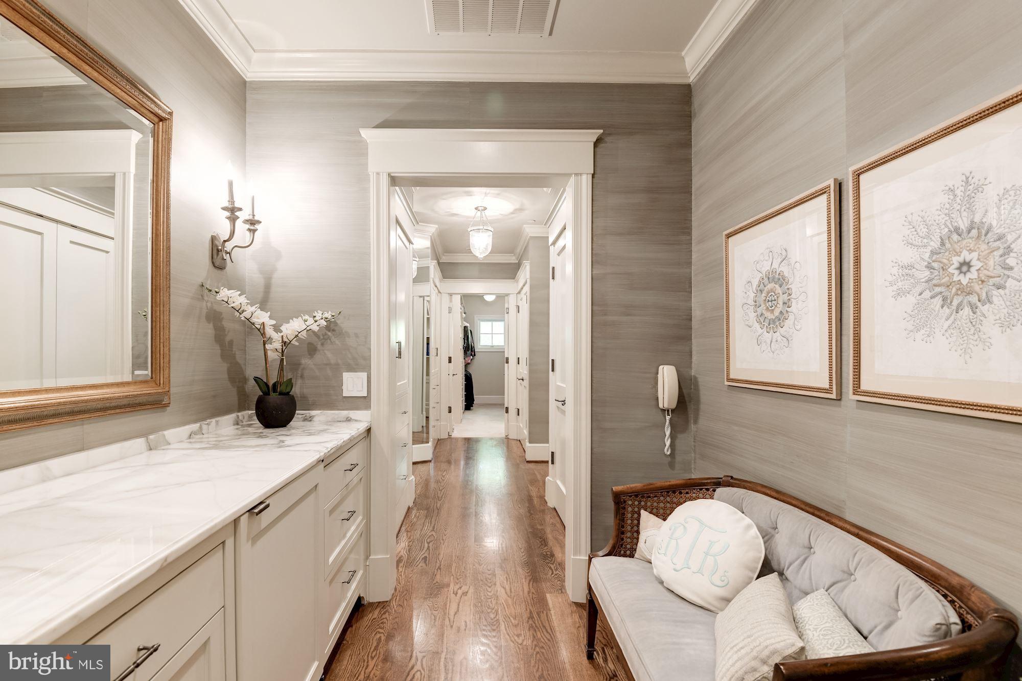 BRADLEY HILLS GROVE - Residential