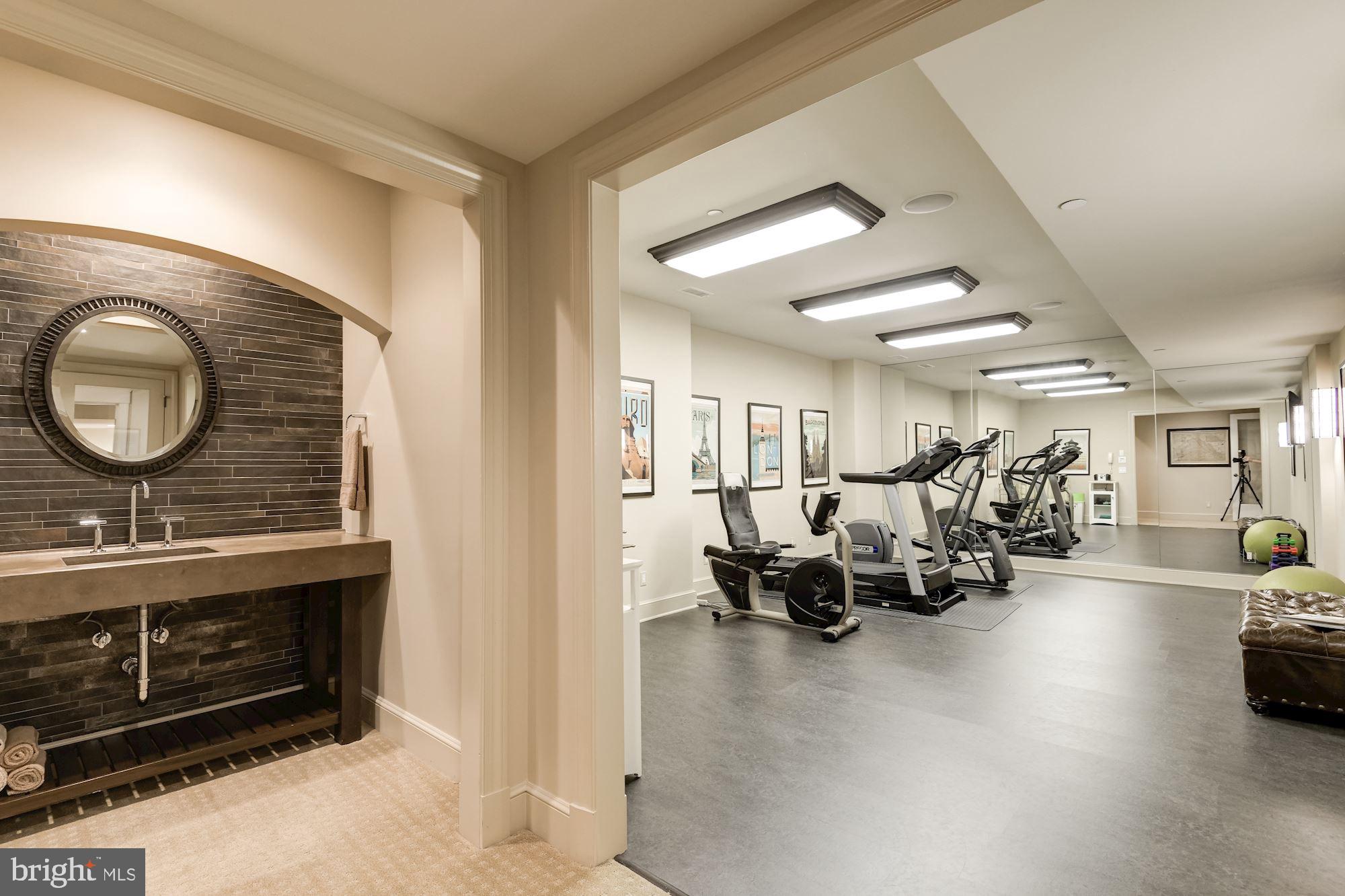 BRADLEY HILLS GROVE - Residential