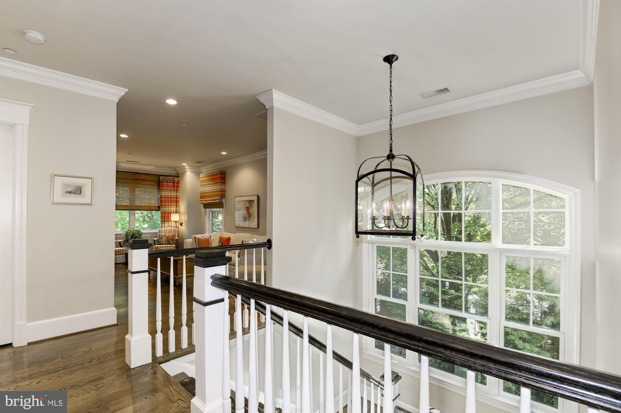 BRADLEY HILLS GROVE - Residential