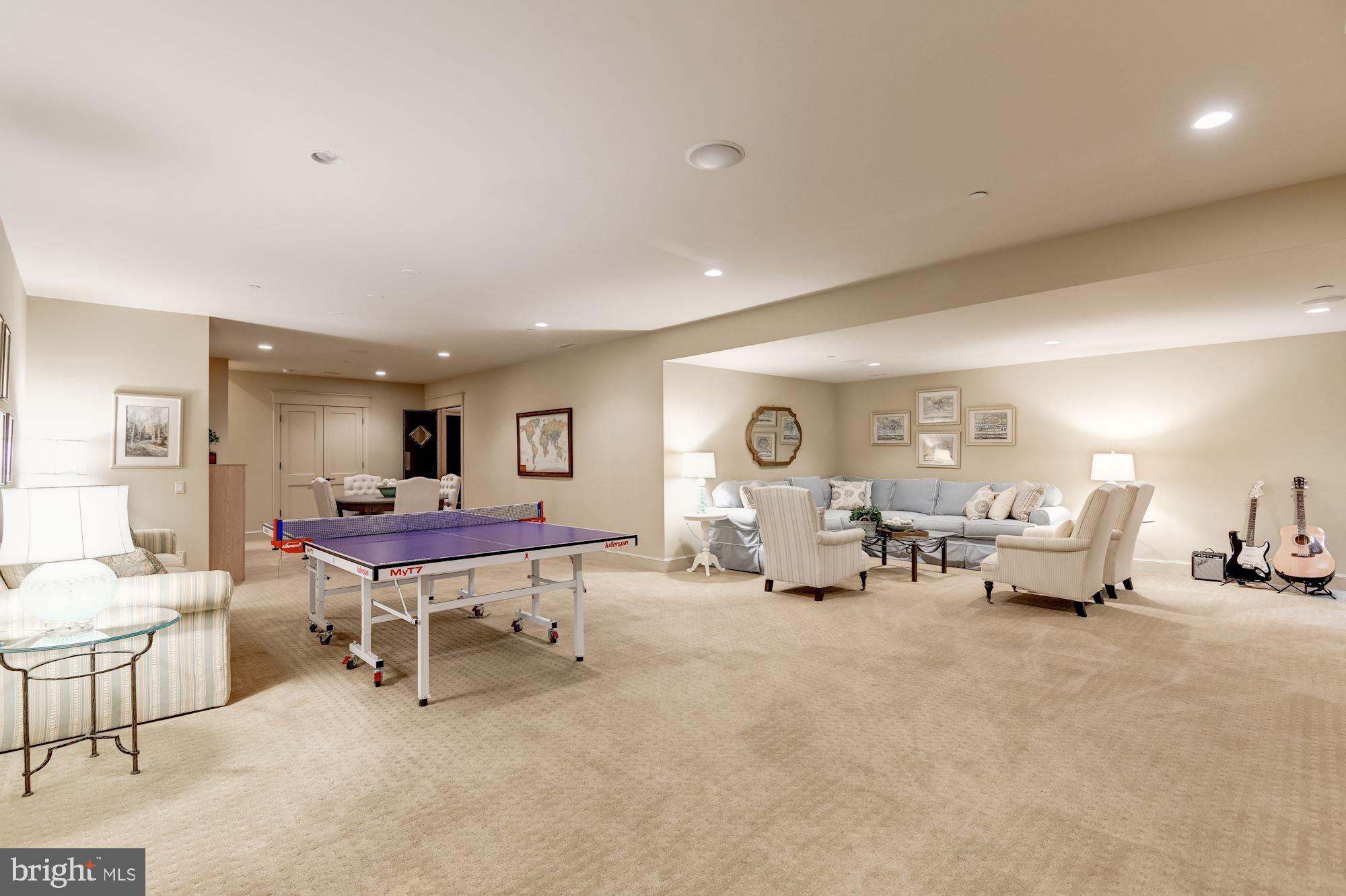 BRADLEY HILLS GROVE - Residential