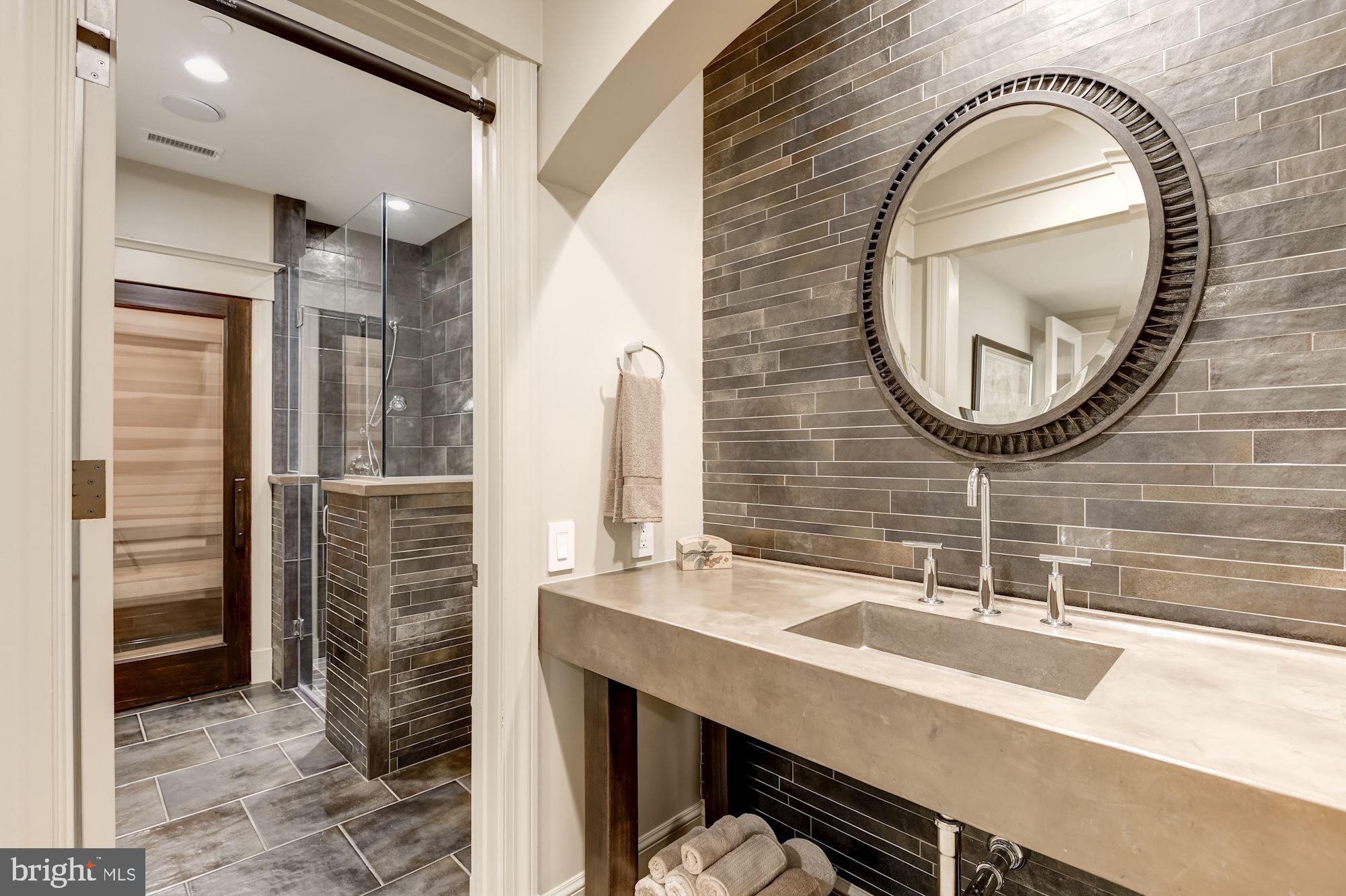 BRADLEY HILLS GROVE - Residential