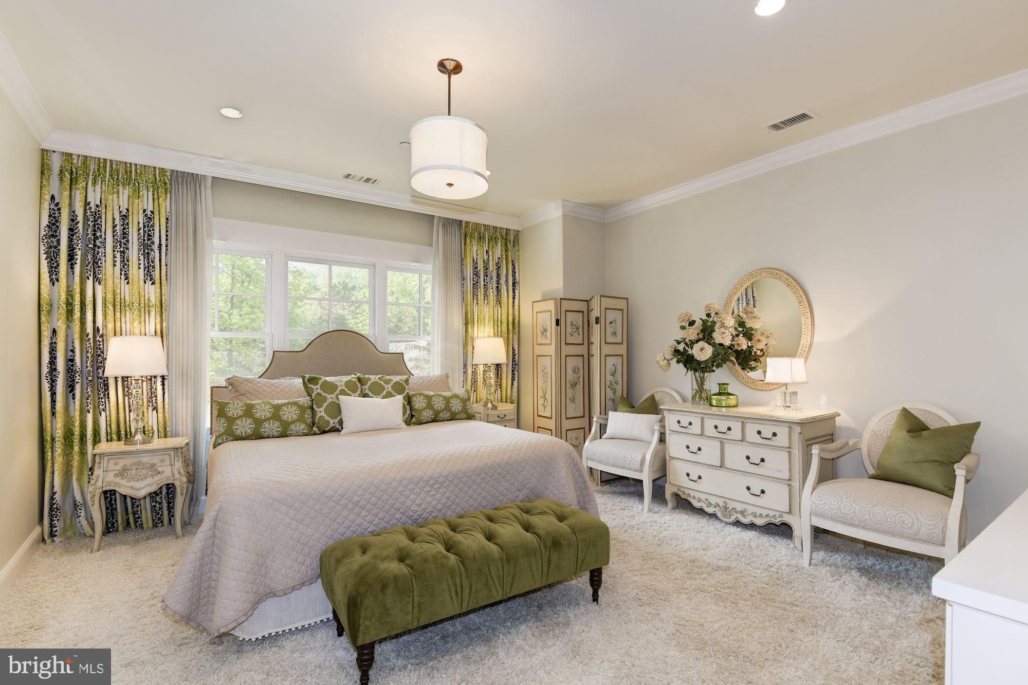 BRADLEY HILLS GROVE - Residential