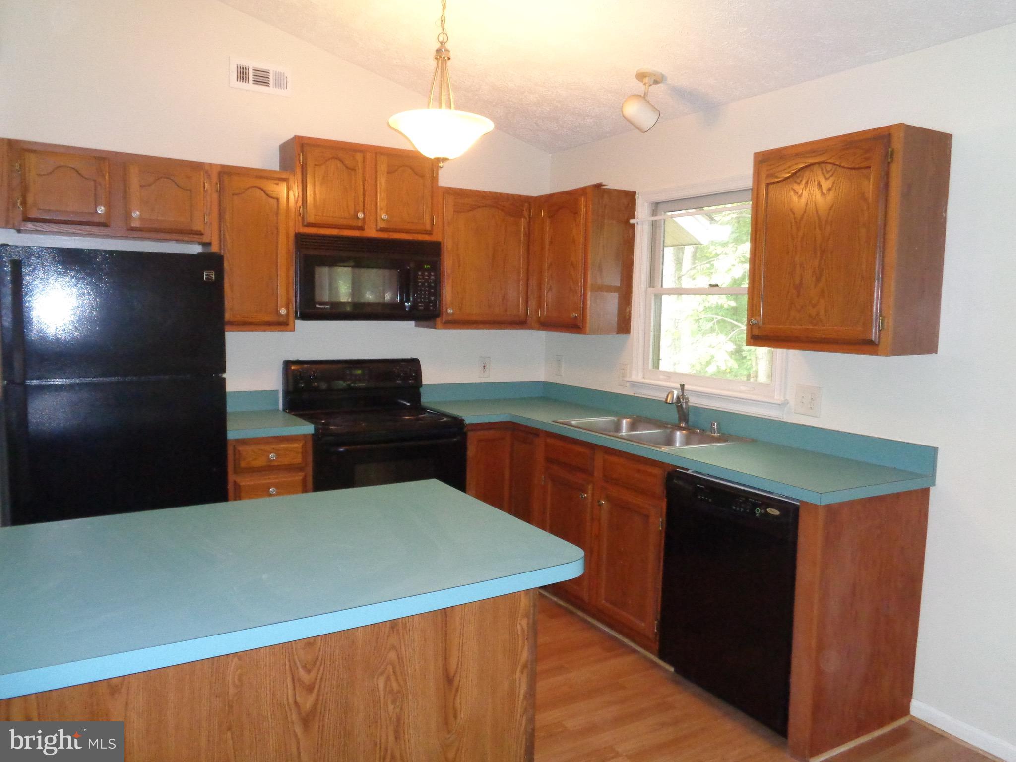 LAKE WILDERNESS - Residential