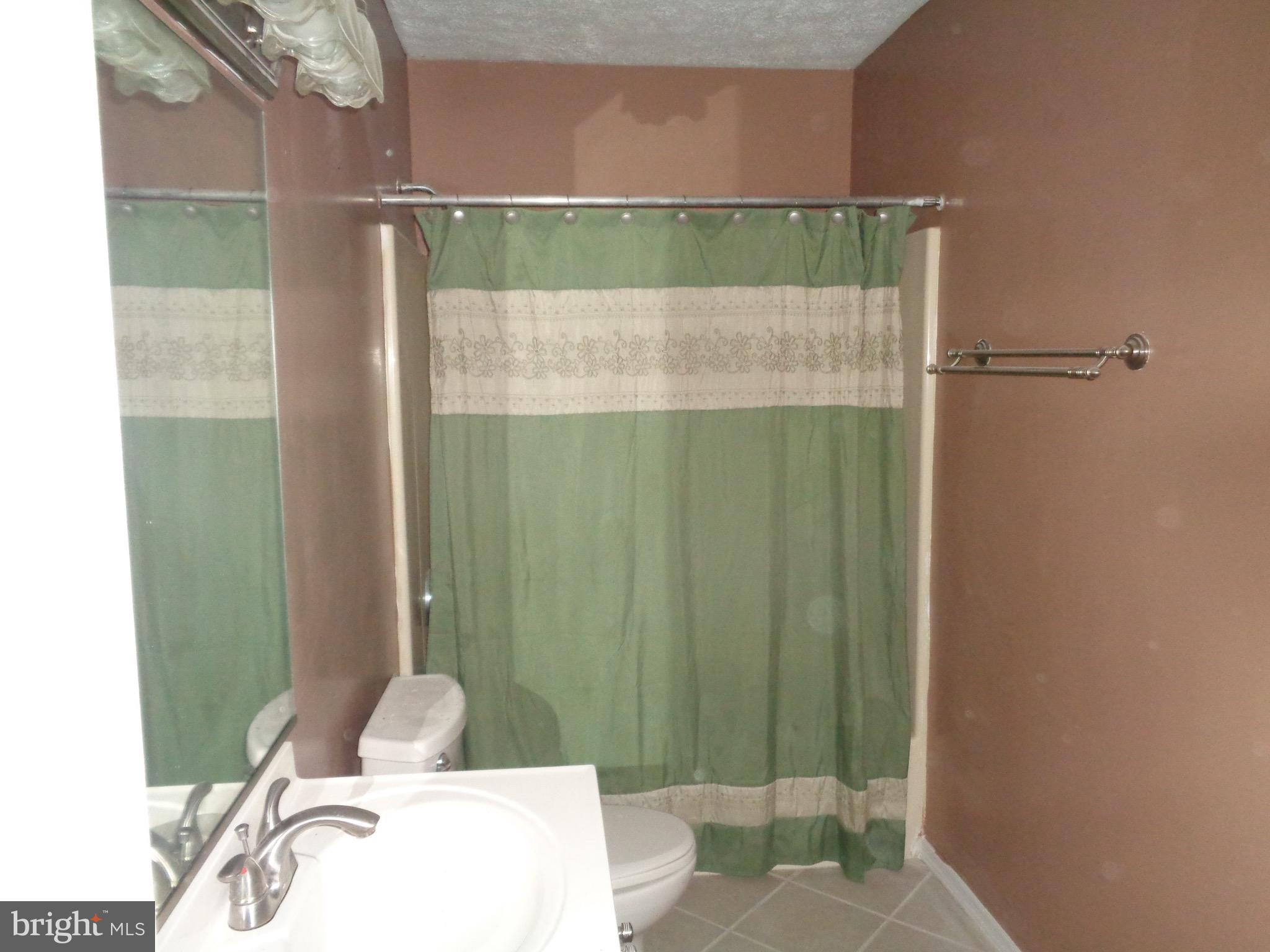 LAKE WILDERNESS - Residential