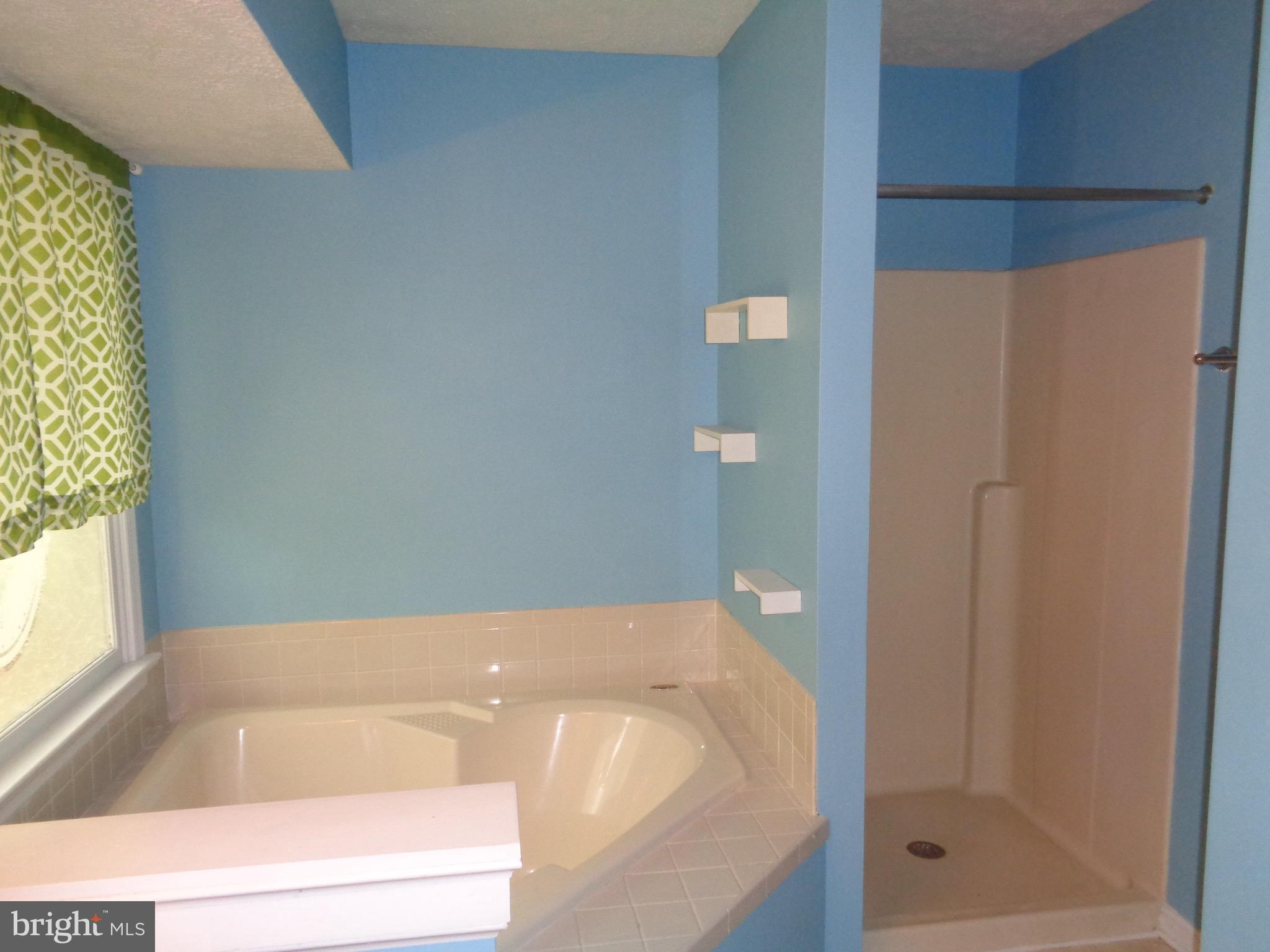 LAKE WILDERNESS - Residential