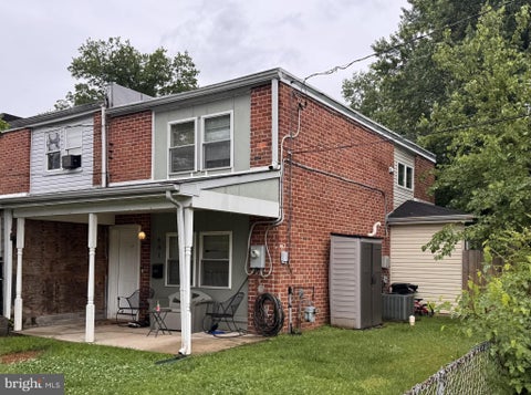 Townhouse For Sale - 401 Bigley Ave<br/> BALTIMORE, MD 21227