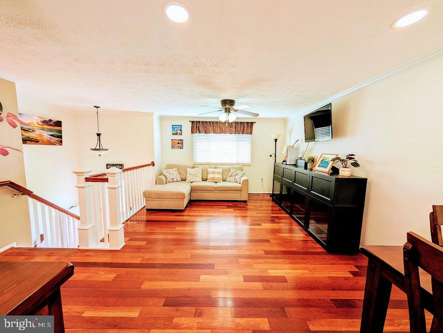 4318 ROLLING STONE WAY