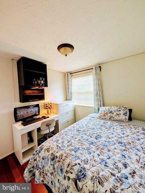 STONEYBROOKE - Residential