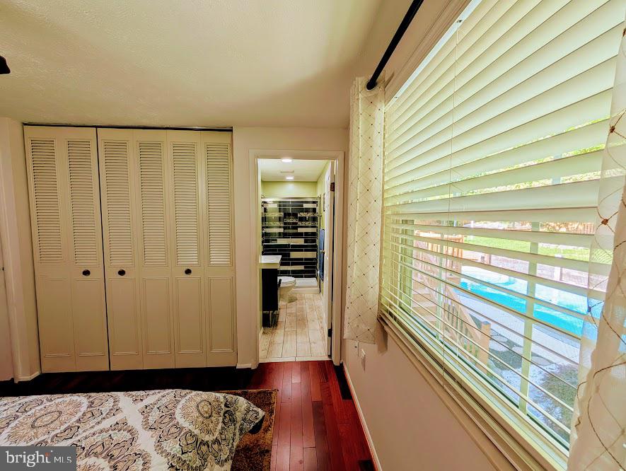 STONEYBROOKE - Residential