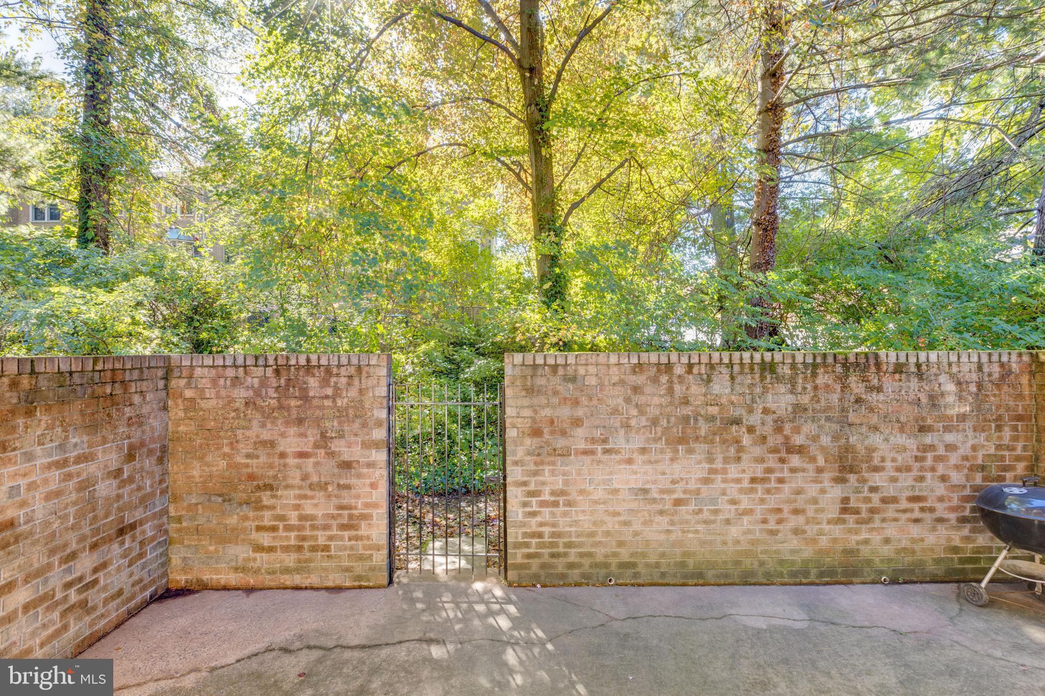 AUTUMN CHASE - Residential Lease