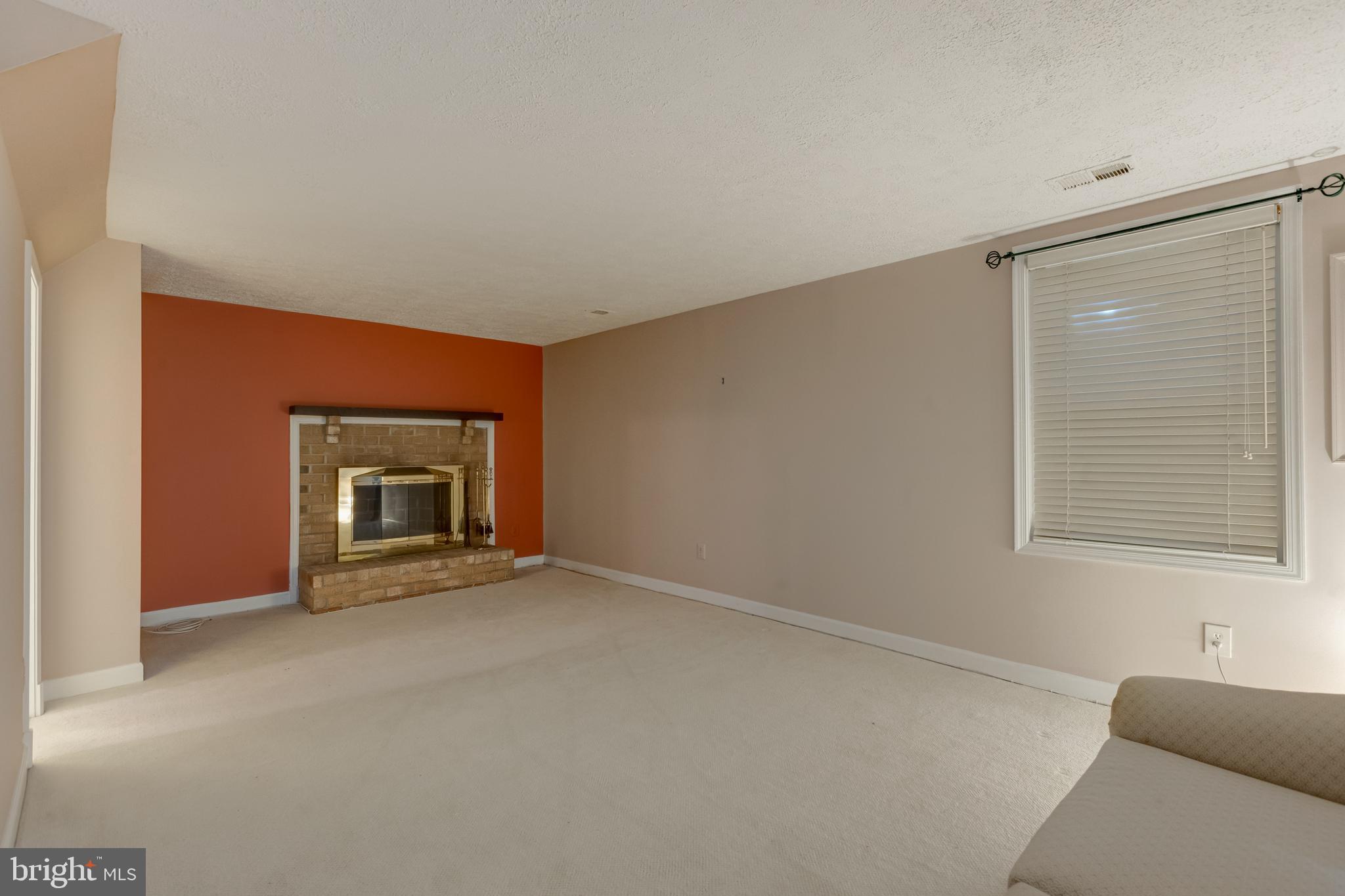 AUTUMN CHASE - Residential Lease