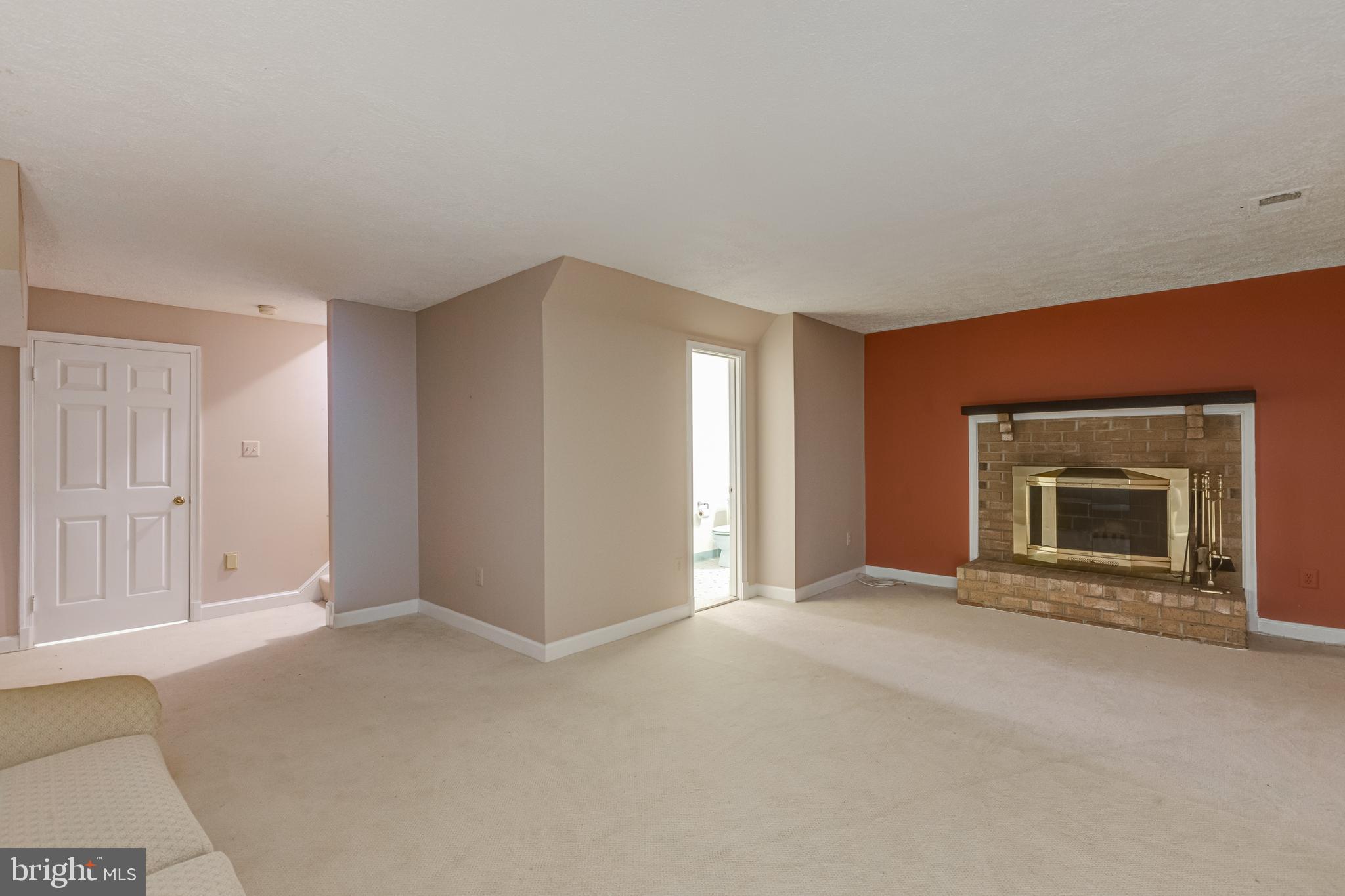 AUTUMN CHASE - Residential Lease