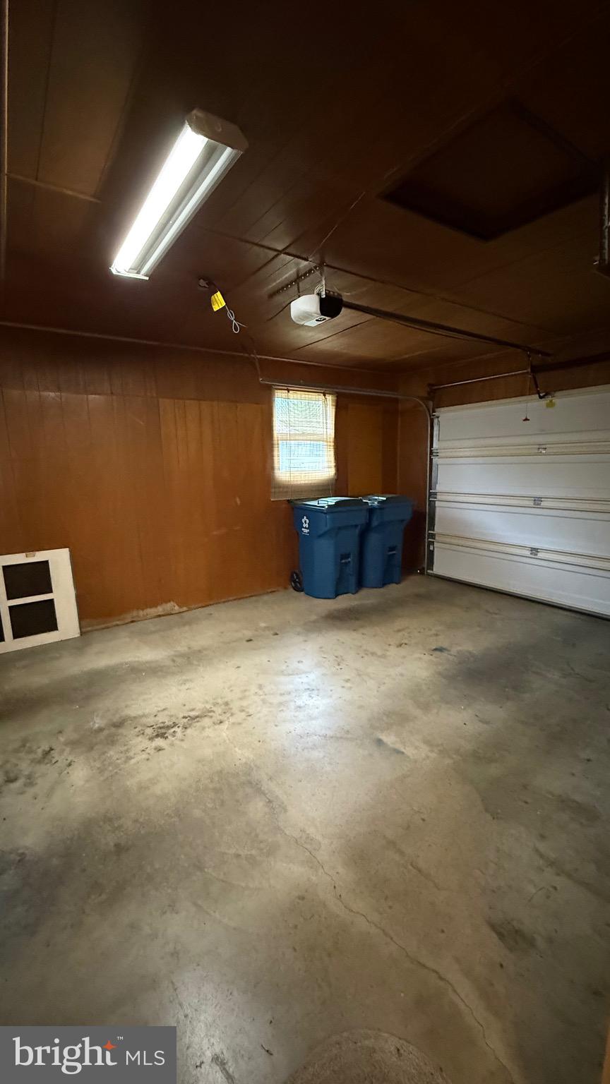 SUNSET ACRES - Residential