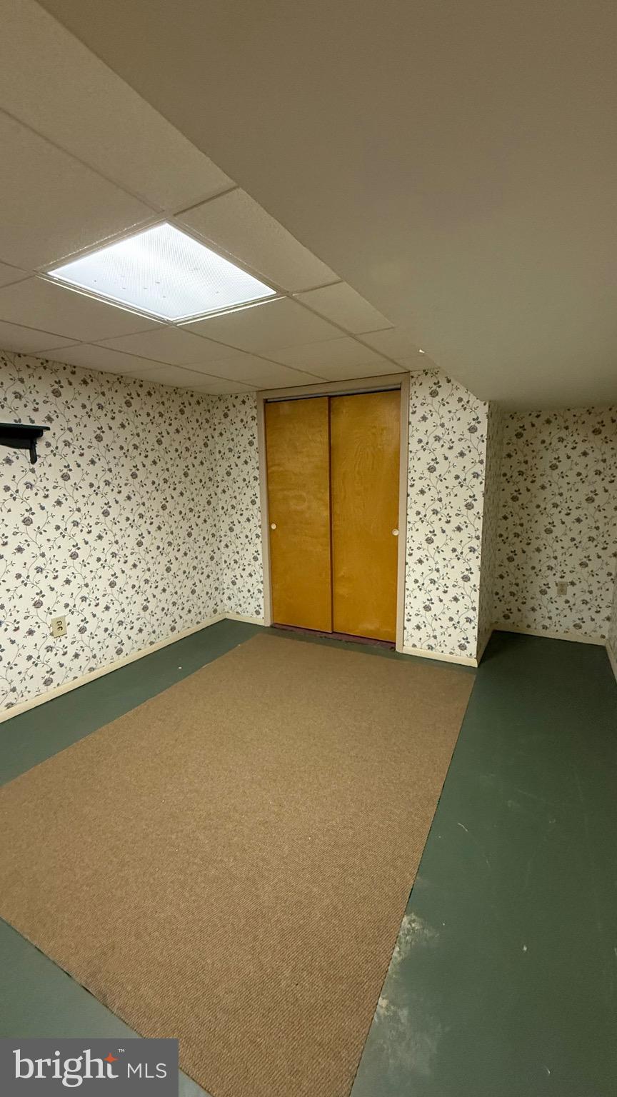 SUNSET ACRES - Residential