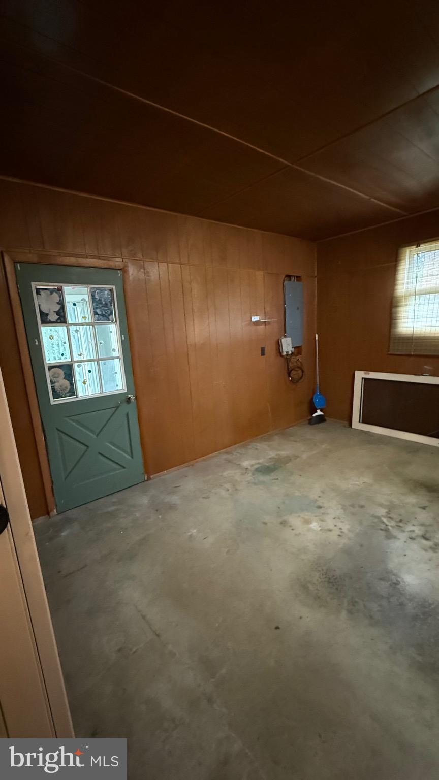 SUNSET ACRES - Residential