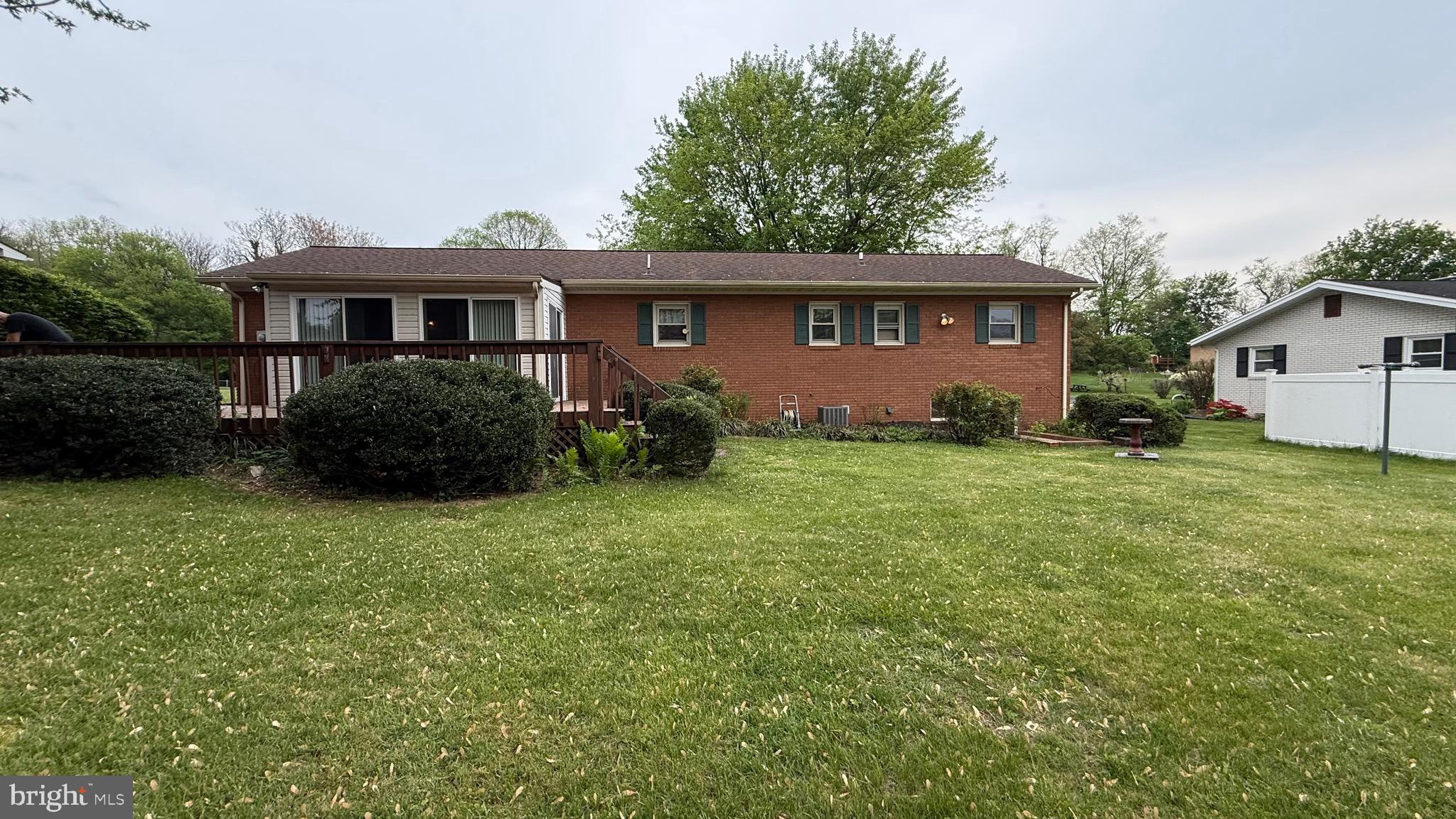 SUNSET ACRES - Residential