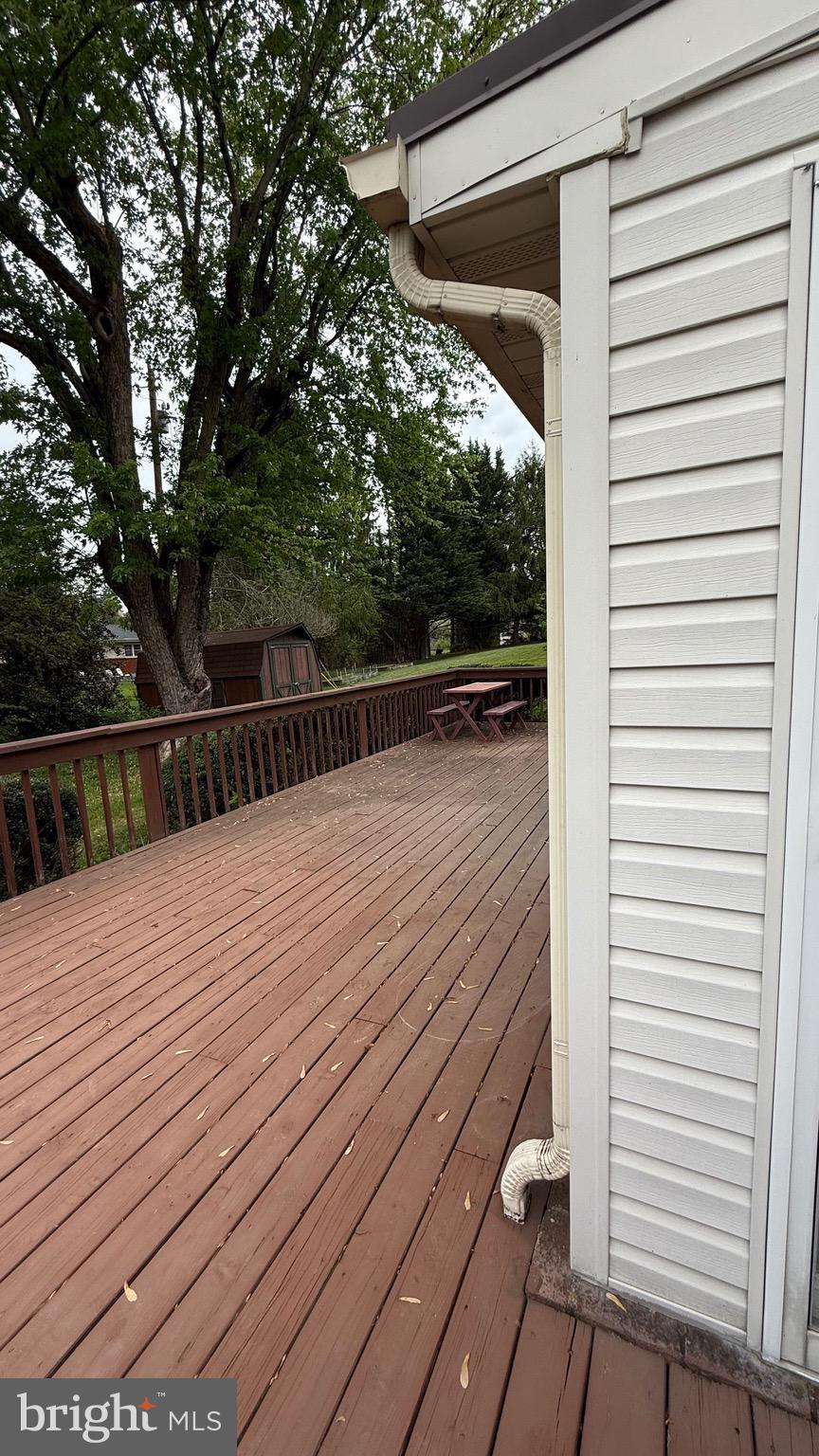 SUNSET ACRES - Residential