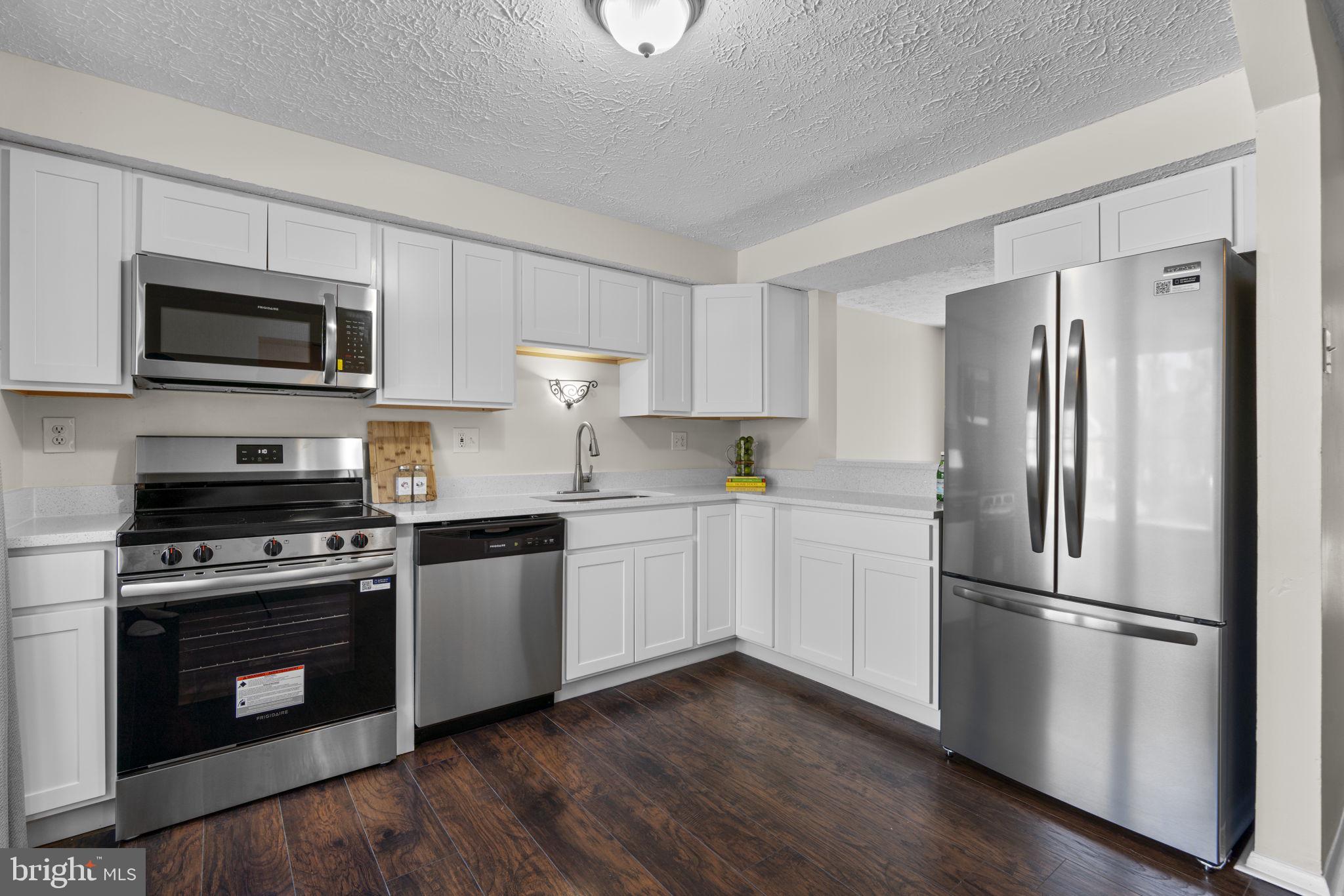 6065 CEDAR WOOD DRIVE