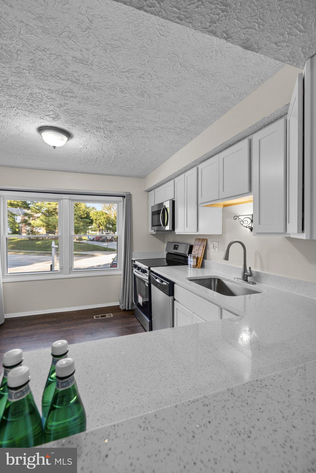 6065 CEDAR WOOD DRIVE